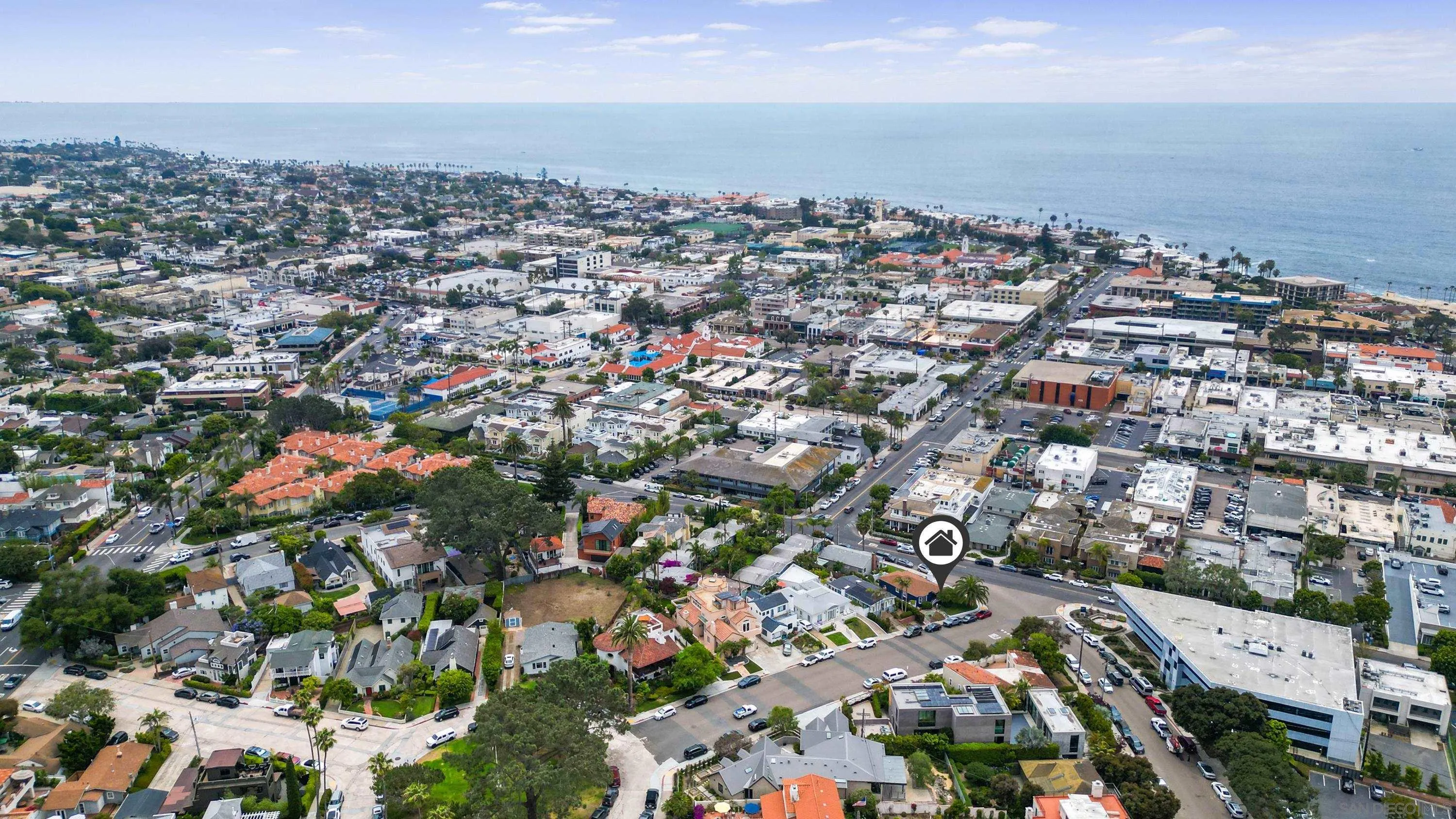 https://cdn.realtyfeed.com/cdn/127/250031656/9e31239f987c5dd01899456ed7b63263.webp