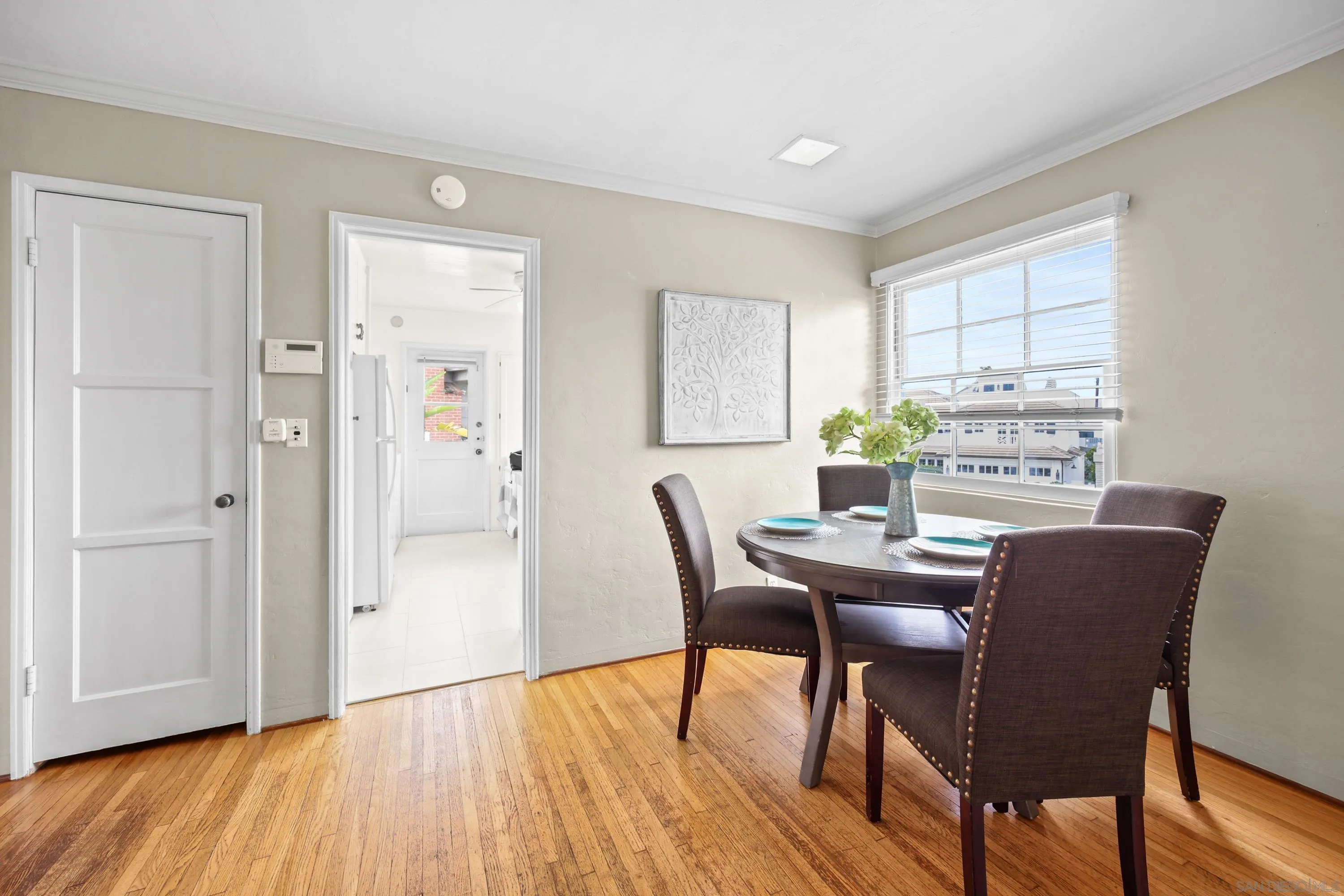 https://cdn.realtyfeed.com/cdn/127/250031656/a4ff9e59187d8fca1cc4bf8819355c8f.webp