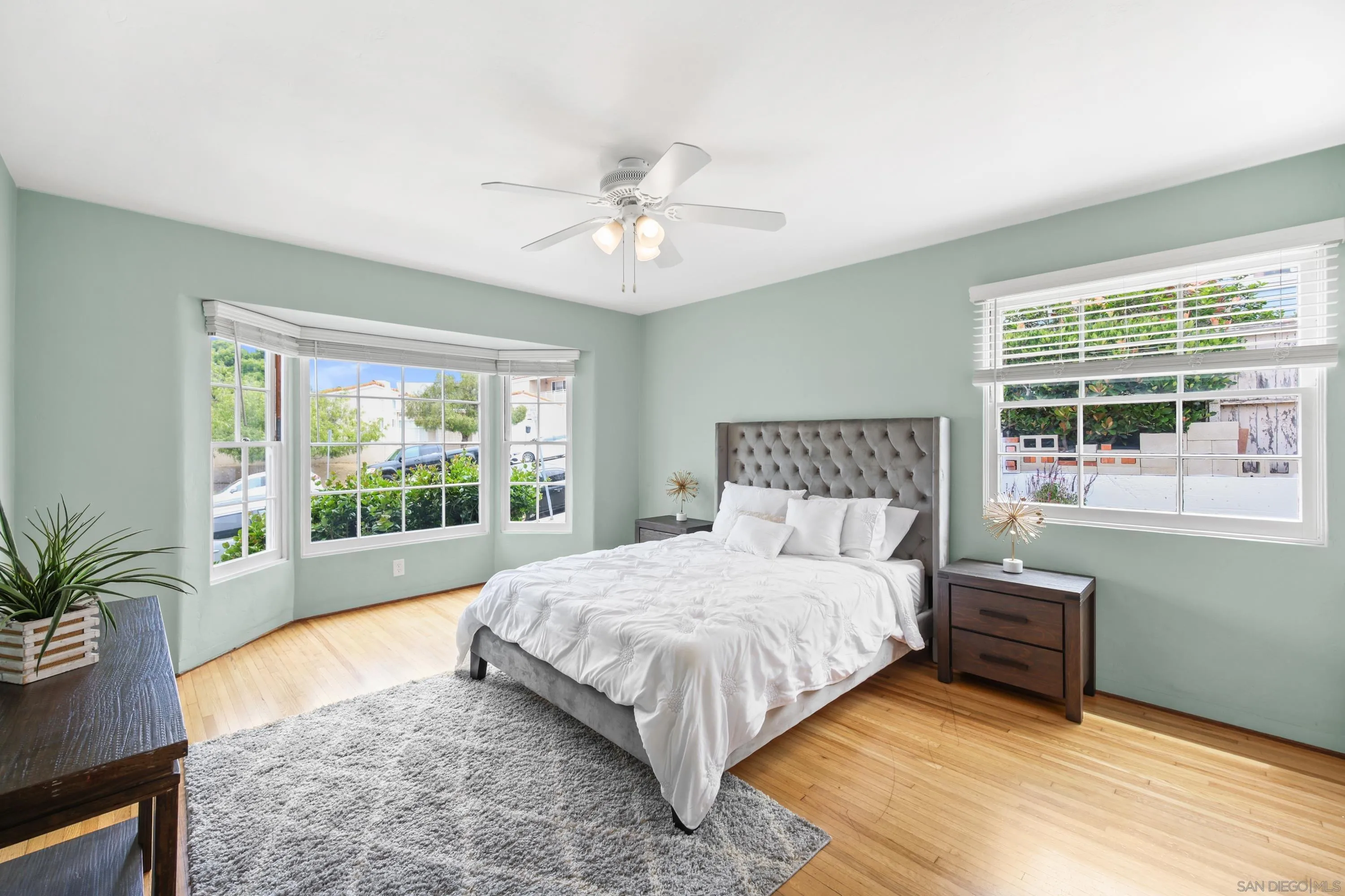 https://cdn.realtyfeed.com/cdn/127/250031656/cbe9c541d7a255876143e04e2ed3aee3.webp
