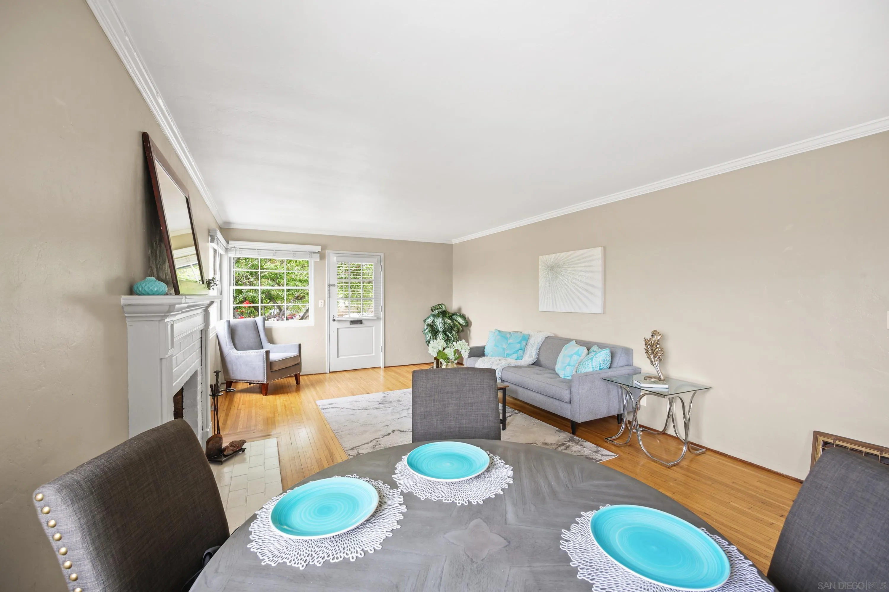 https://cdn.realtyfeed.com/cdn/127/250031656/da7dc7b29a3311bb77f172bfc6c4667d.webp