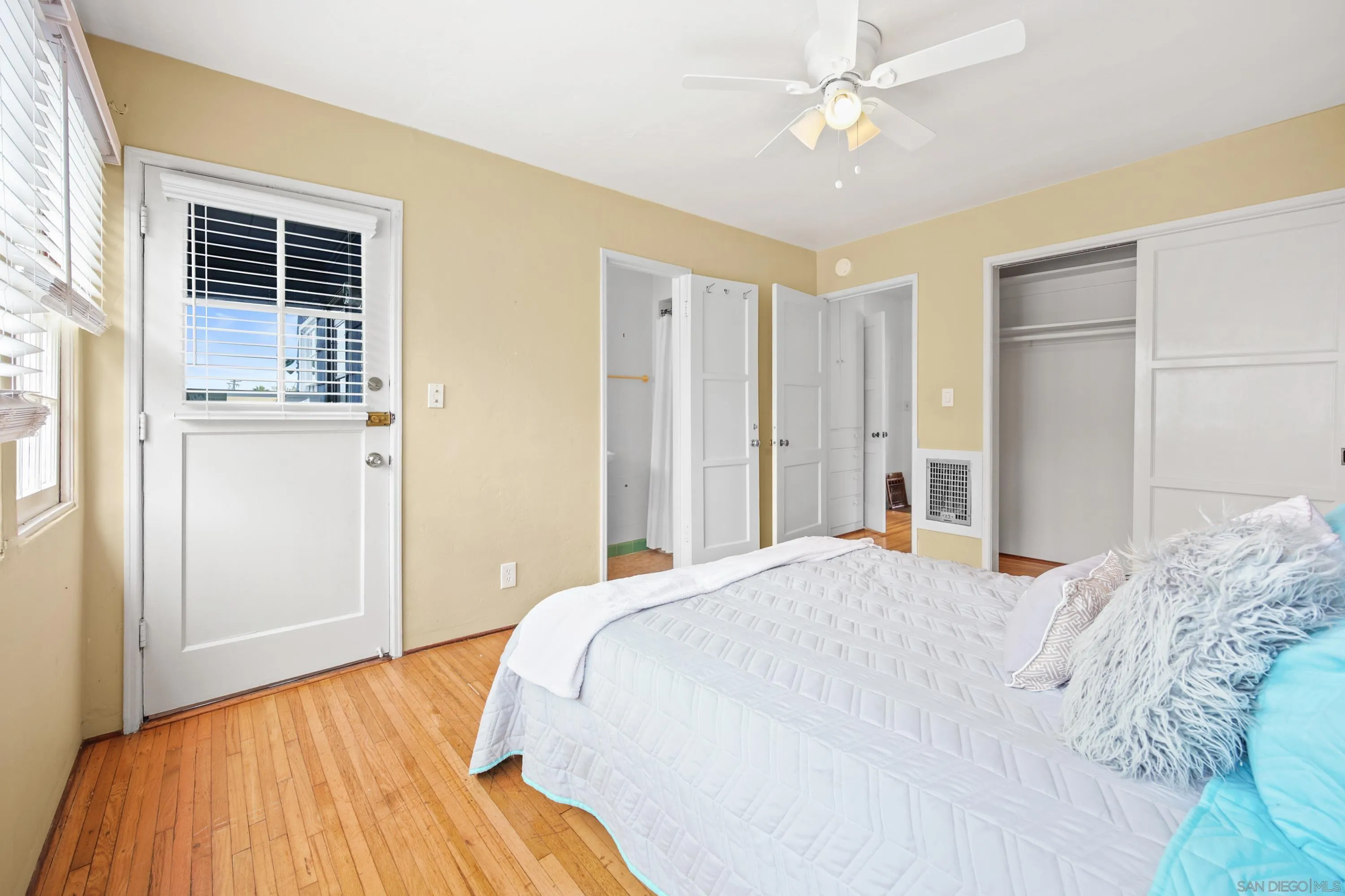 https://cdn.realtyfeed.com/cdn/127/250031656/dc0843fa9babae951ee119809508b289.webp