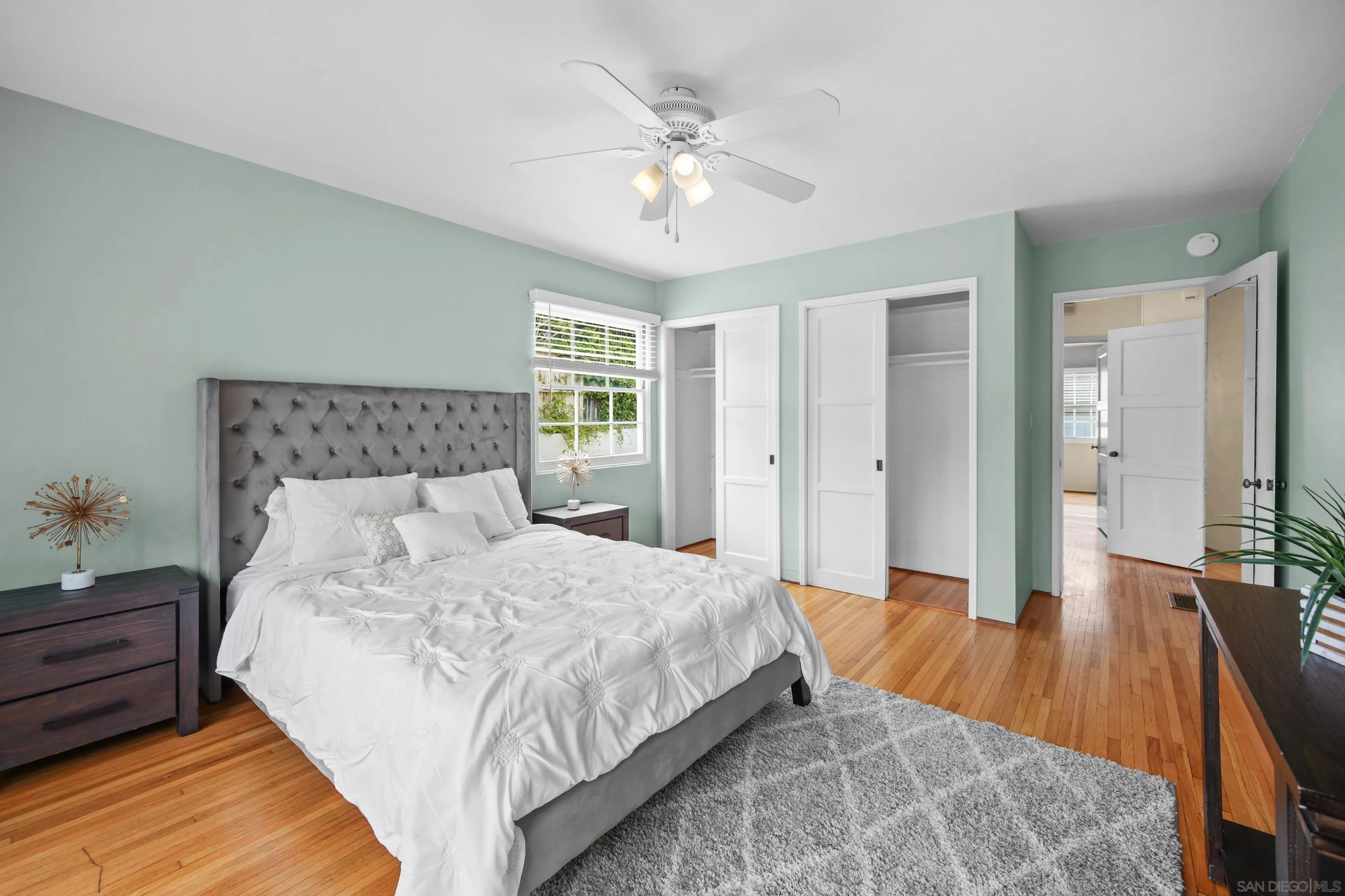 https://cdn.realtyfeed.com/cdn/127/250031656/f60530f2b2a862e046afdaad5a1a7afe.webp