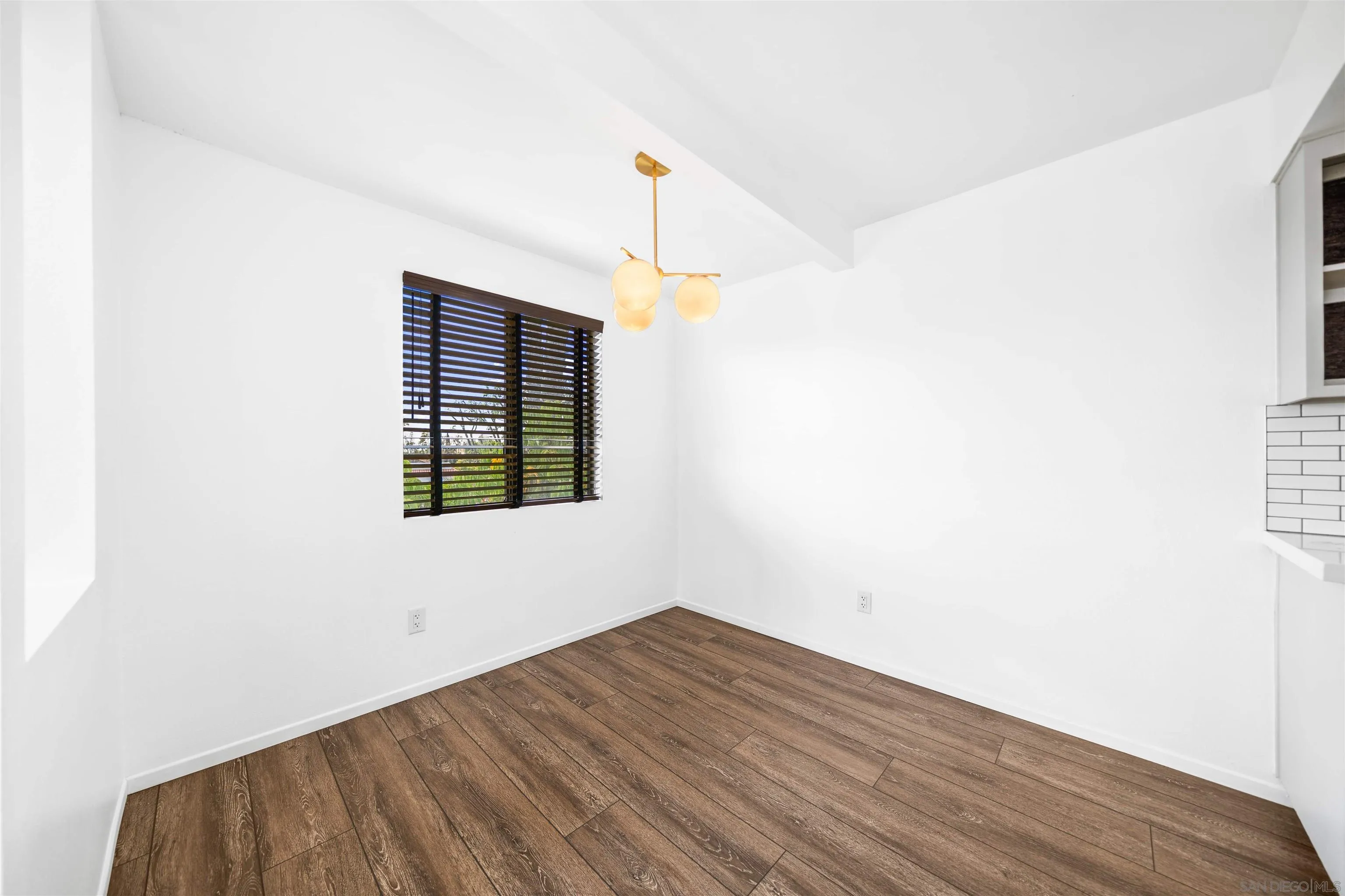https://cdn.realtyfeed.com/cdn/127/250031659/7d134777fd9f0d2f332bfc30798edcfa.webp