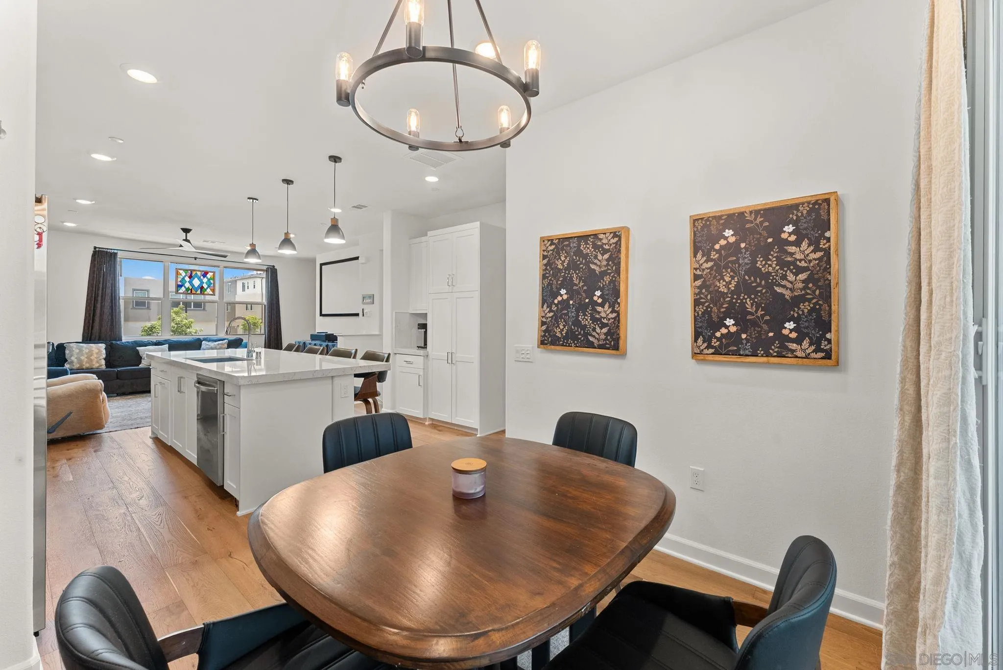 Photo #8: 250031660 Listing: Photo #8