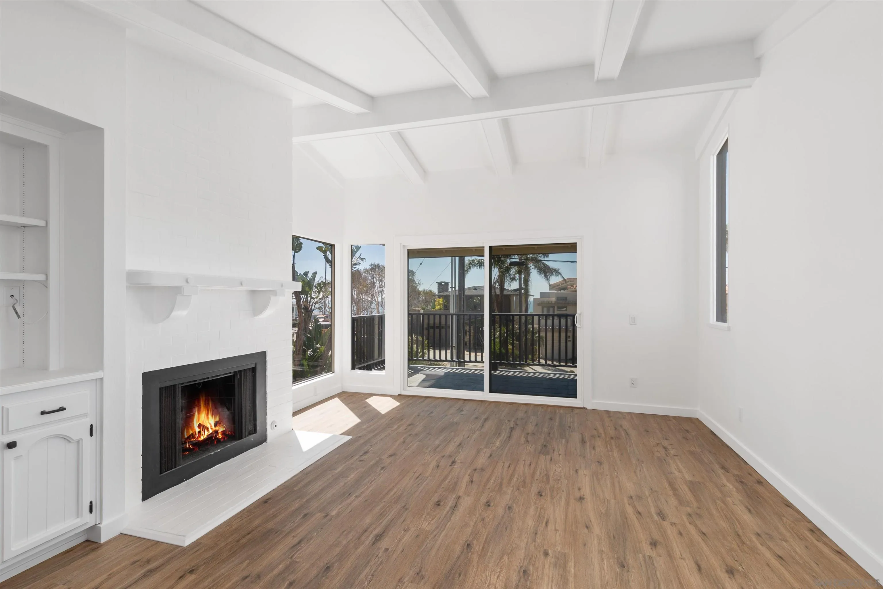 Encinitas, CA 92024