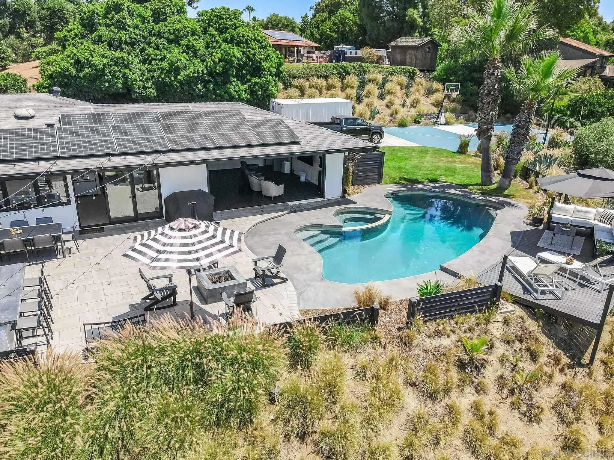 https://cdn.realtyfeed.com/cdn/127/250031689/07854550f5c01f6ad11a55995f9e7065.webp