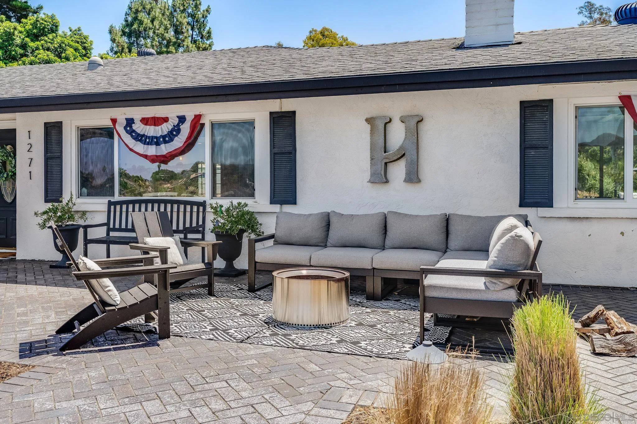 https://cdn.realtyfeed.com/cdn/127/250031689/0be41cd0d7b68d1bb290b37ec2277335.webp
