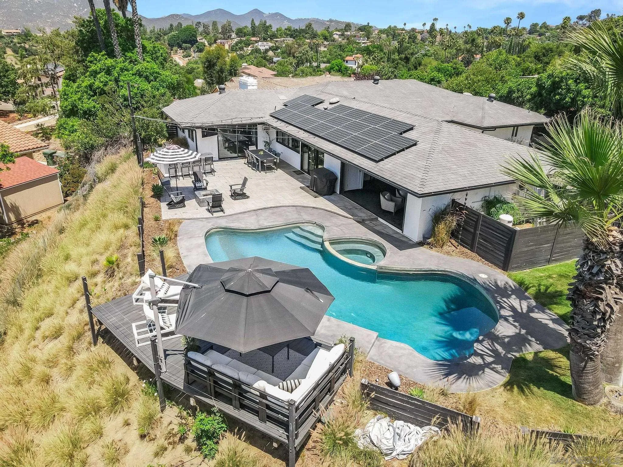 https://cdn.realtyfeed.com/cdn/127/250031689/33cb746490f6cebc984903cc459430fa.webp