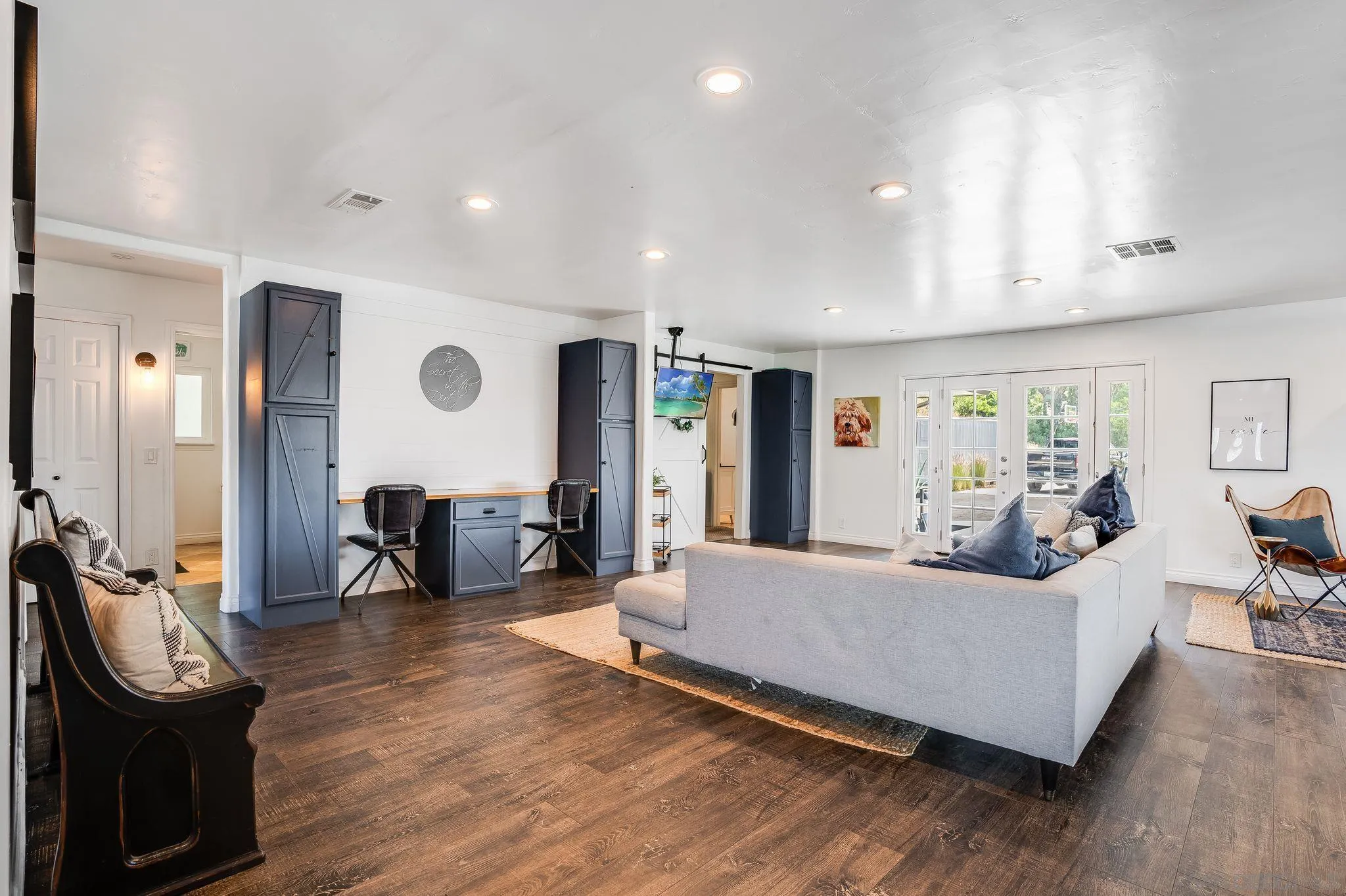 https://cdn.realtyfeed.com/cdn/127/250031689/636c9571d09fb4cf3f1b94e08a372bf2.webp