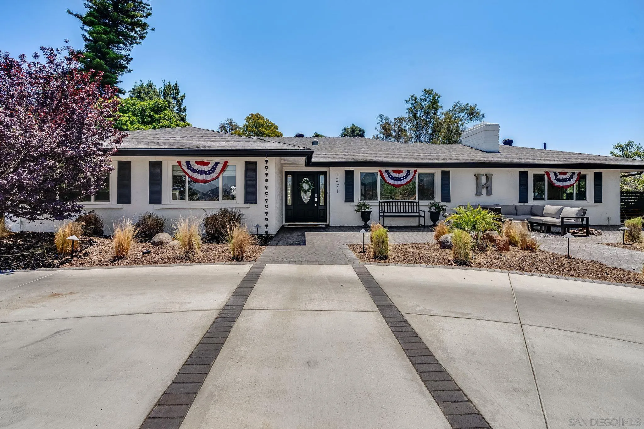 https://cdn.realtyfeed.com/cdn/127/250031689/a44464f6d2cc36eeb658f1ce8b023467.webp