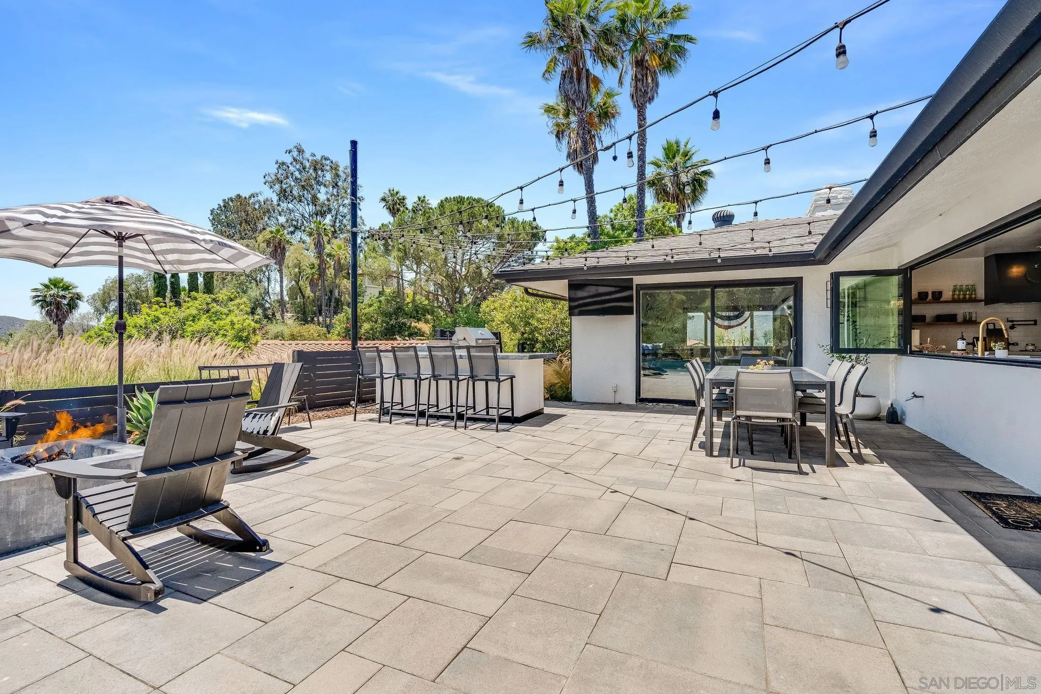 https://cdn.realtyfeed.com/cdn/127/250031689/bd6516558148eeb7d3b607d484b71076.webp