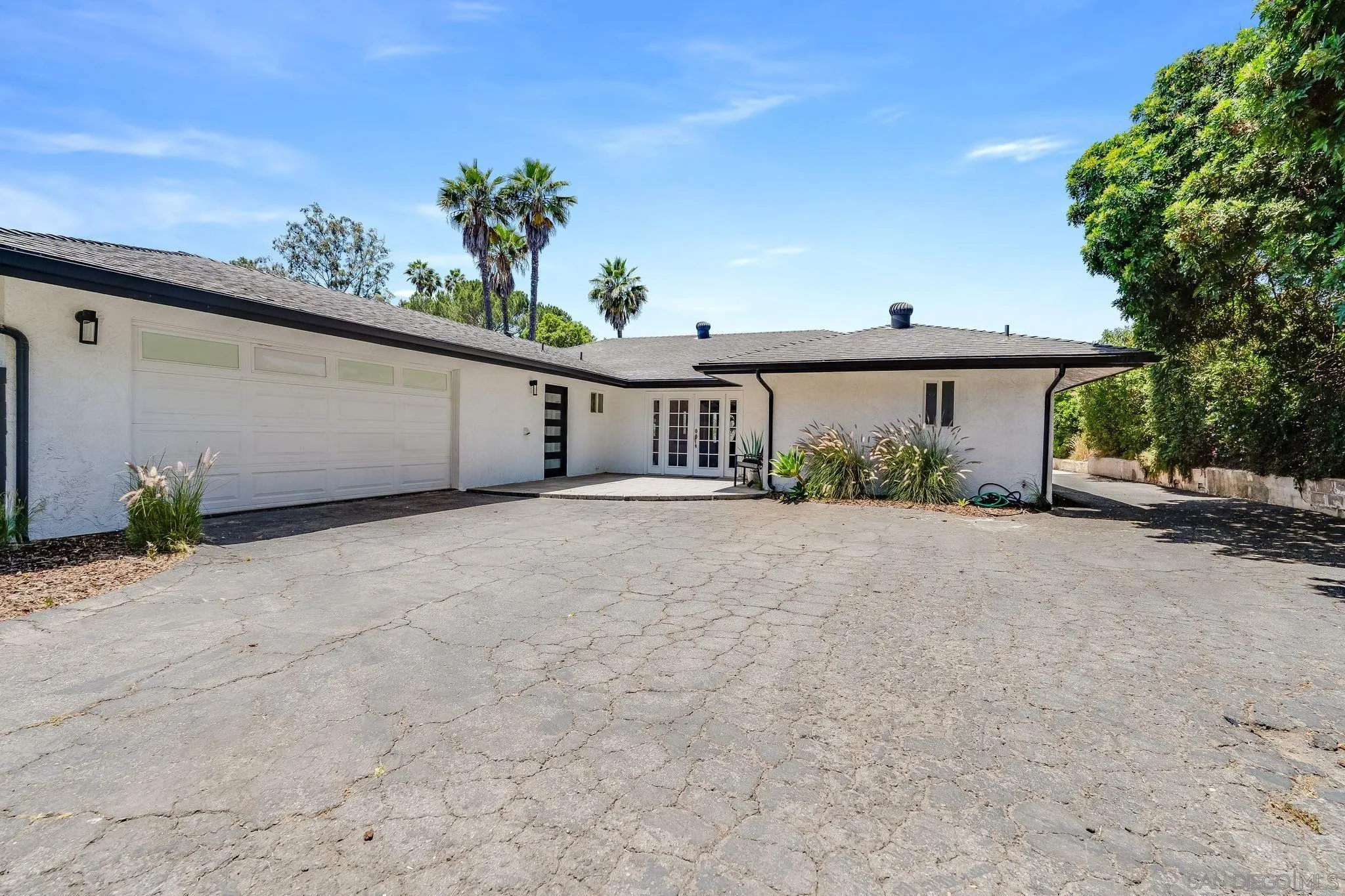 https://cdn.realtyfeed.com/cdn/127/250031689/d5cf3b5f62b413a0042f09154b29d0bb.webp