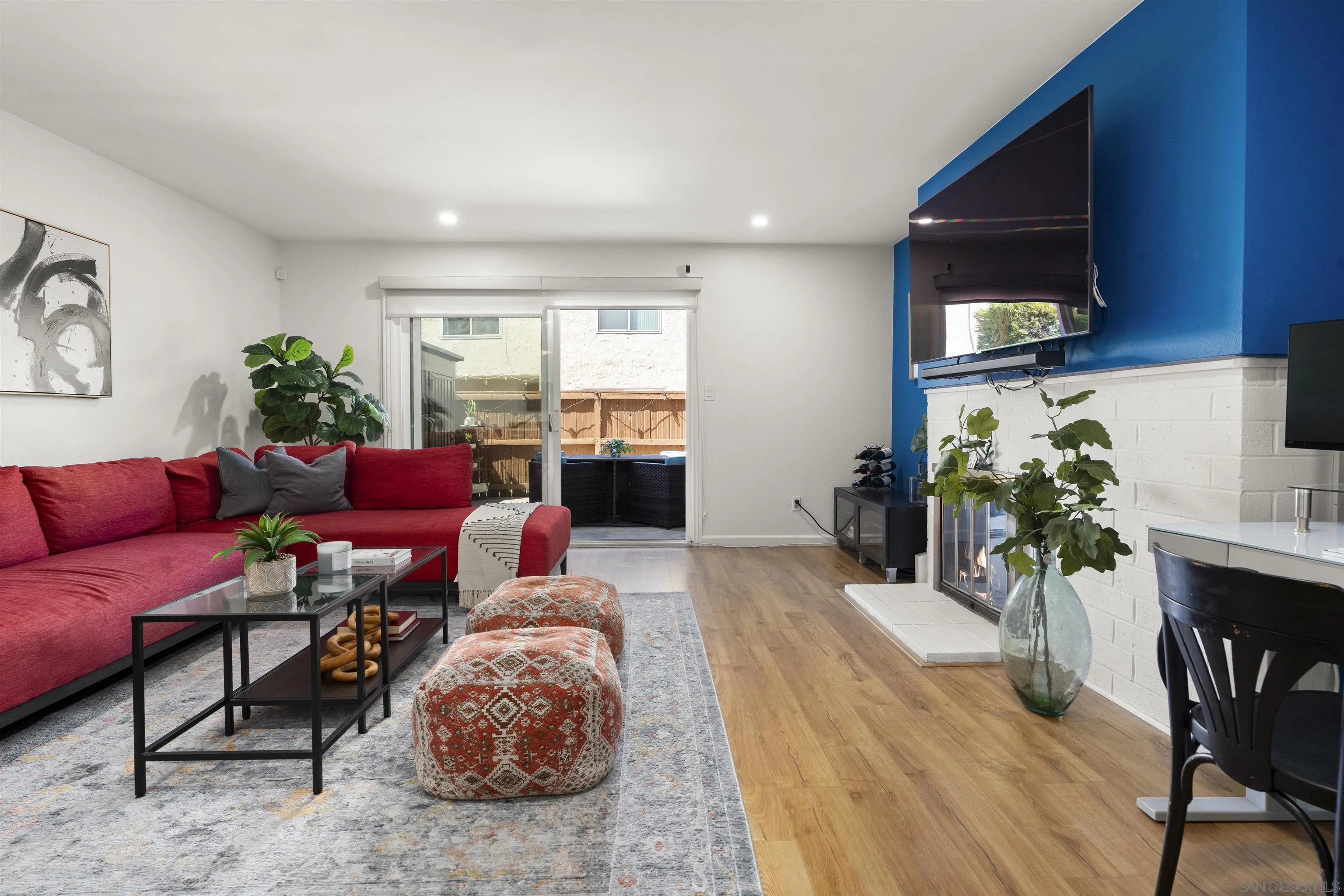 https://cdn.realtyfeed.com/cdn/127/250031694/2ff4304fb5ccf8b64b1844c35ae98bb0.webp