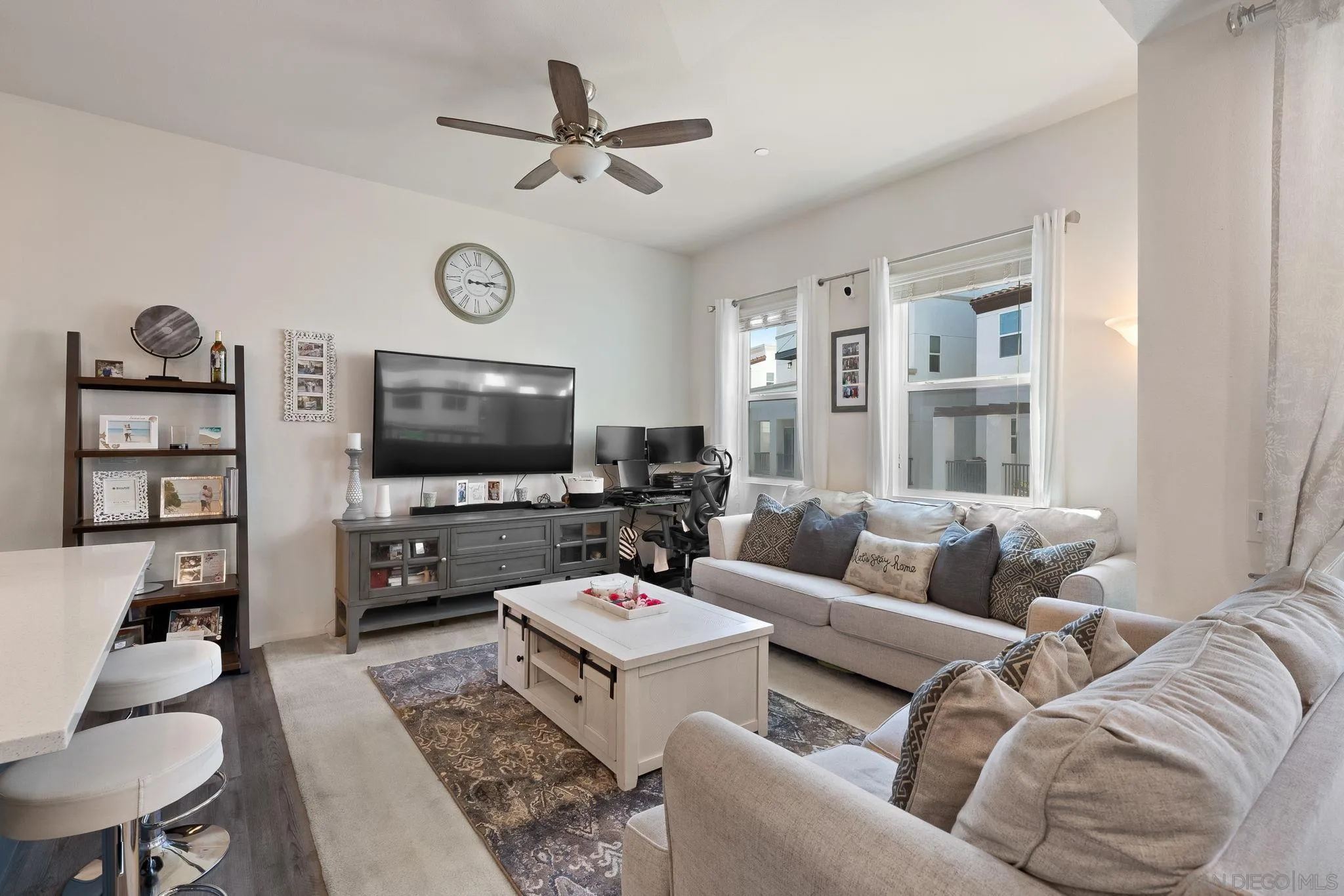 https://cdn.realtyfeed.com/cdn/127/250031703/a7a3323bcd2034e28c5597fc52fc6231.webp