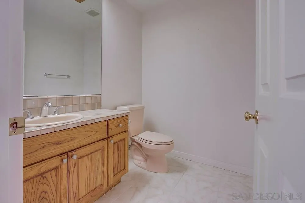 https://cdn.realtyfeed.com/cdn/127/250031715/5e2e6ea2585404d67b969f2eb0b2b48e.webp