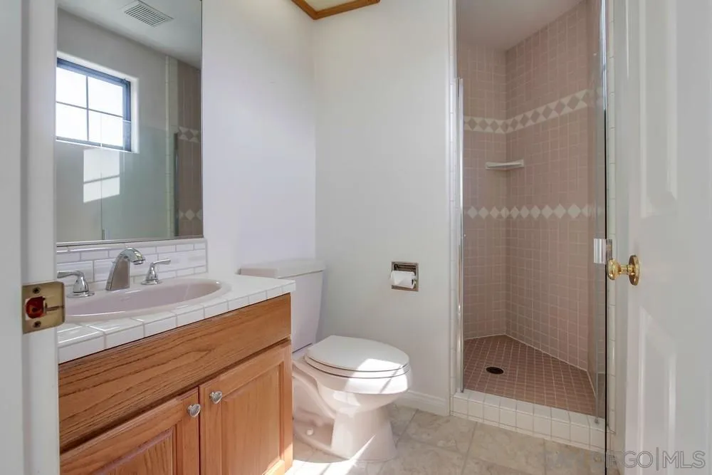 https://cdn.realtyfeed.com/cdn/127/250031715/a2b94130c20a742be8e12ba0b219310d.webp