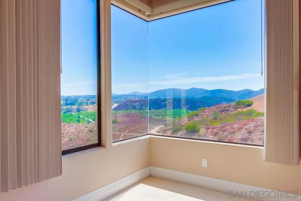 https://cdn.realtyfeed.com/cdn/127/250031715/b6c58990221cfb83ba60c4084518b6c4.webp