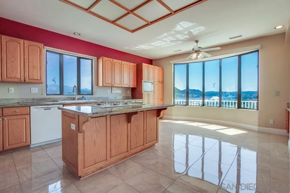 https://cdn.realtyfeed.com/cdn/127/250031715/c2a49ae907342a3d6d3e1a7d3d8ccf9e.webp