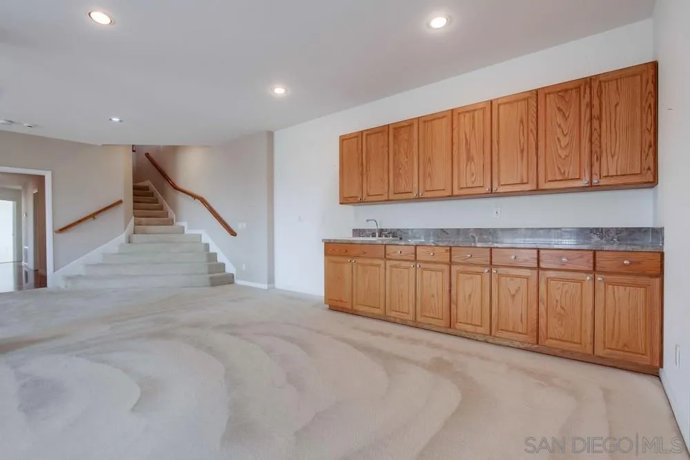 https://cdn.realtyfeed.com/cdn/127/250031715/f69fd67b401f6f861d15dc20c70a92fd.webp