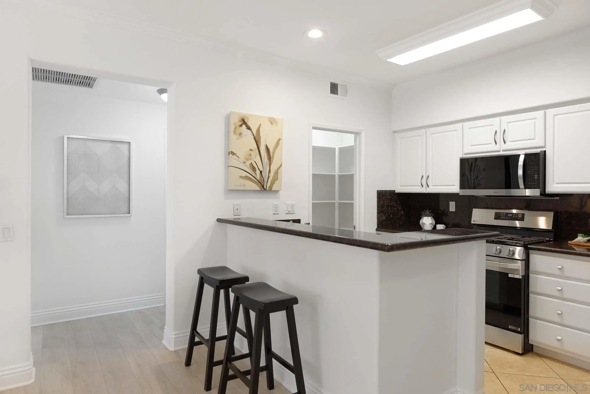 Photo #11: 250031745 Listing: Photo #11