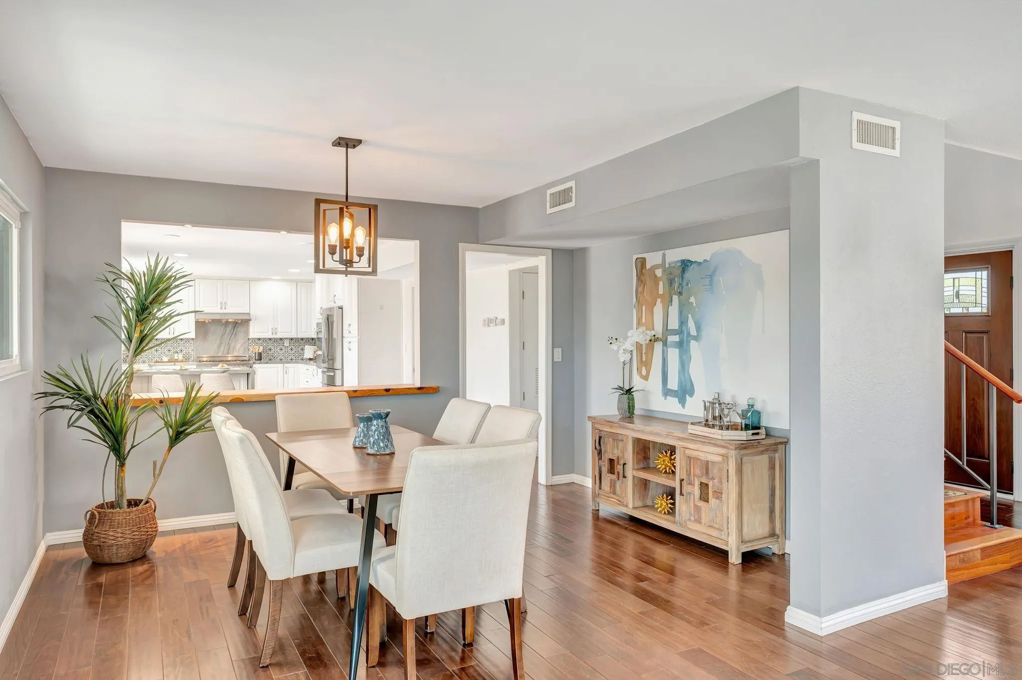https://cdn.realtyfeed.com/cdn/127/250031778/097f37ad9d4eada459794675db332506.webp
