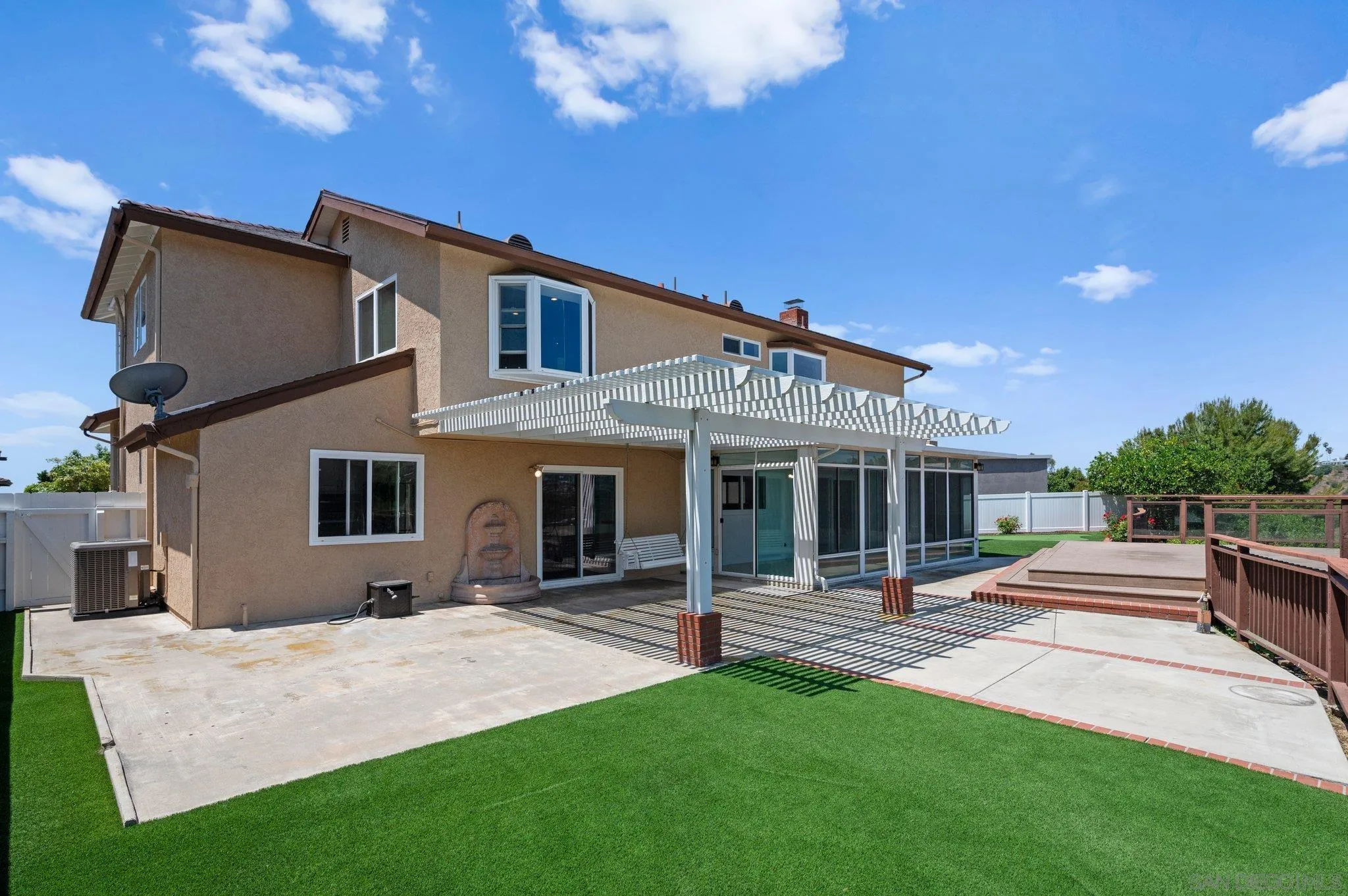 https://cdn.realtyfeed.com/cdn/127/250031778/746293446663eeb747982ff6fe1be454.webp