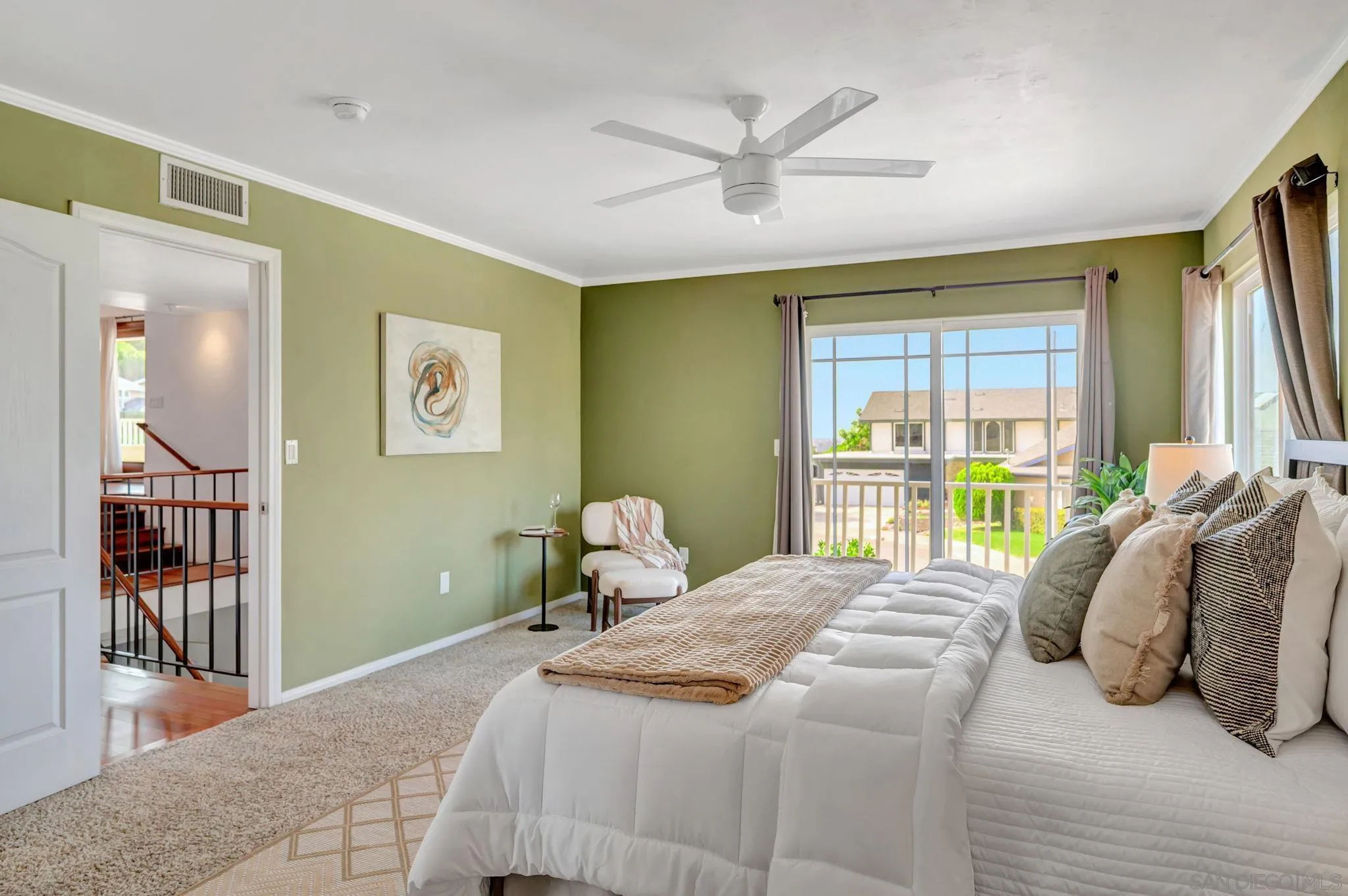 https://cdn.realtyfeed.com/cdn/127/250031778/cfc15ebe47a63f58fee24347f22d1b0d.webp