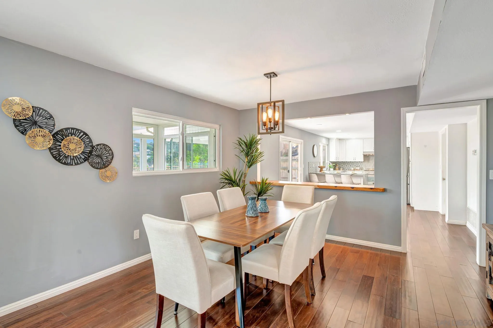 https://cdn.realtyfeed.com/cdn/127/250031778/d2065cda3212467b15628a1f45dd5f98.webp
