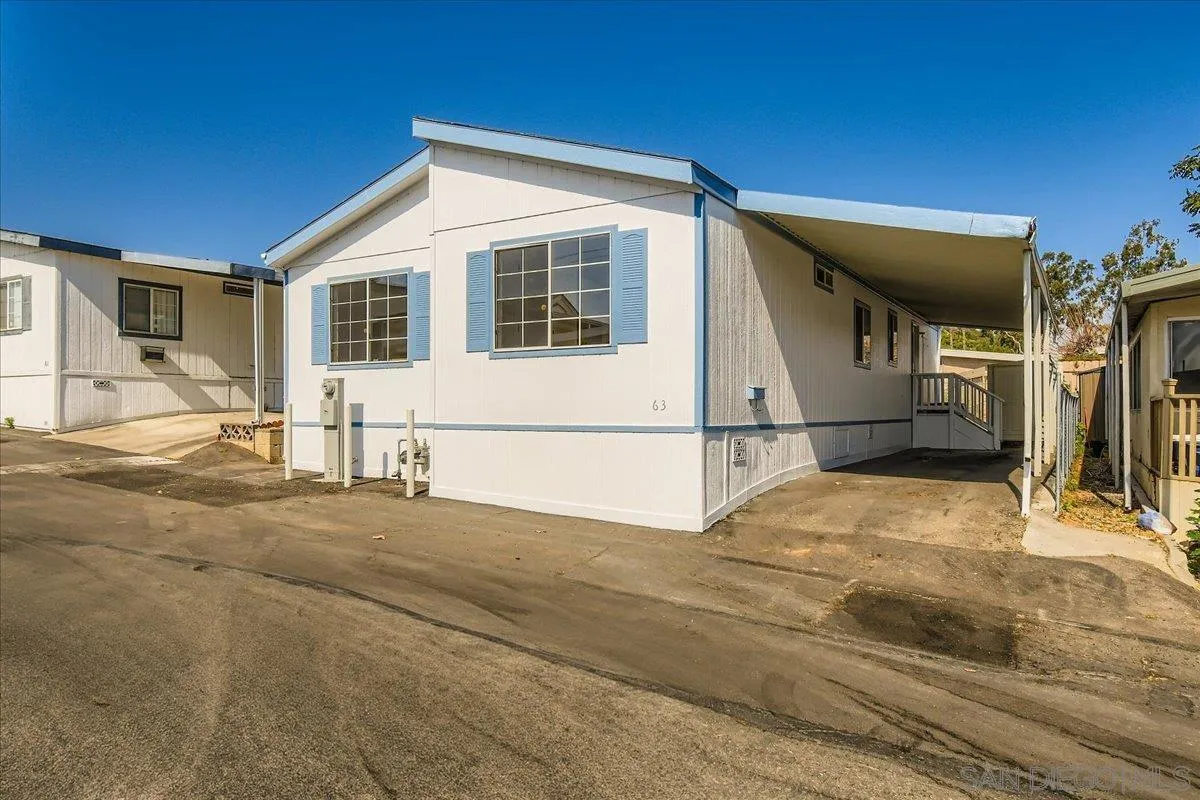 https://cdn.realtyfeed.com/cdn/127/250031781/d9c5f729bcecfef12144c7e900ec98cd.webp