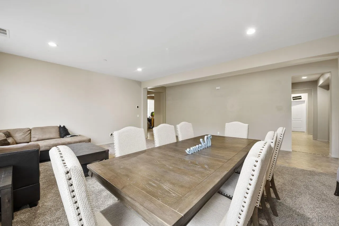 https://cdn.realtyfeed.com/cdn/127/250031789/7e8c03854823977cf8a4ca46c9b2c908.webp