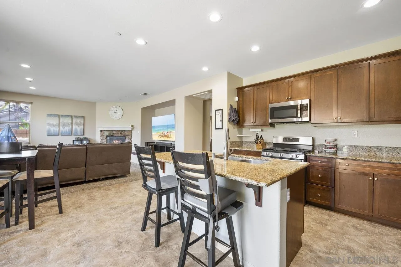 https://cdn.realtyfeed.com/cdn/127/250031789/c13b8d4586c623d496b61cacc79c5bfa.webp
