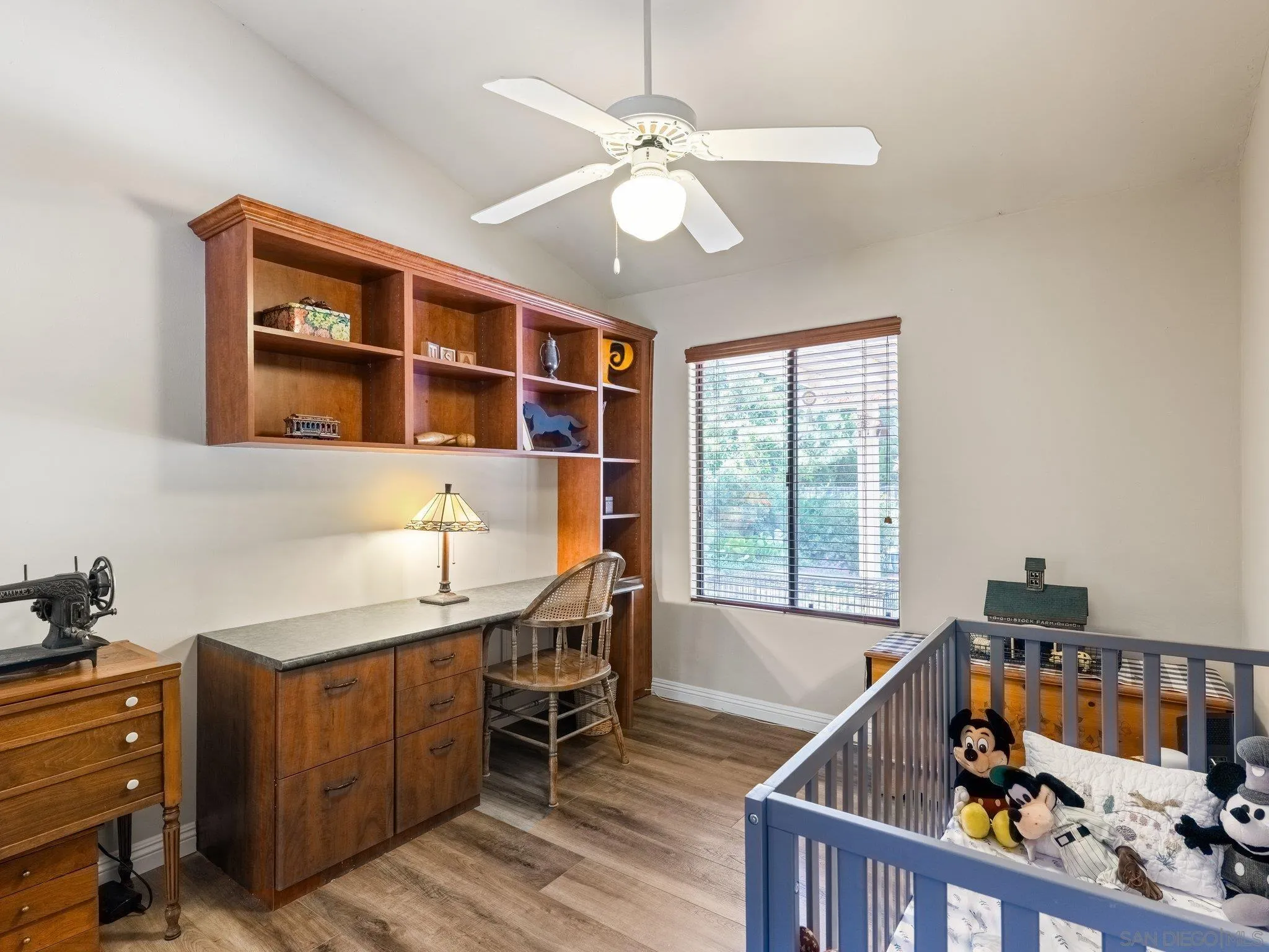 https://cdn.realtyfeed.com/cdn/127/250031802/dae5c0d08d2062b3a620e193ce786f2a.webp