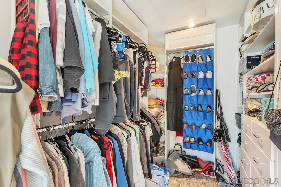 https://cdn.realtyfeed.com/cdn/127/250031804/6341b017f4abb389952ec572aa5291fe.webp