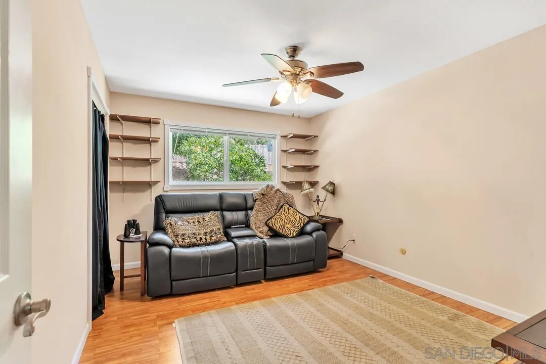 https://cdn.realtyfeed.com/cdn/127/250031804/6b89112fcd7e50f93a93af9a223b0016.webp