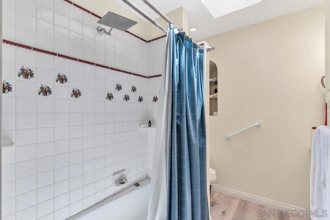 https://cdn.realtyfeed.com/cdn/127/250031804/a29d82986818c7d4ff6213a77ec99552.webp