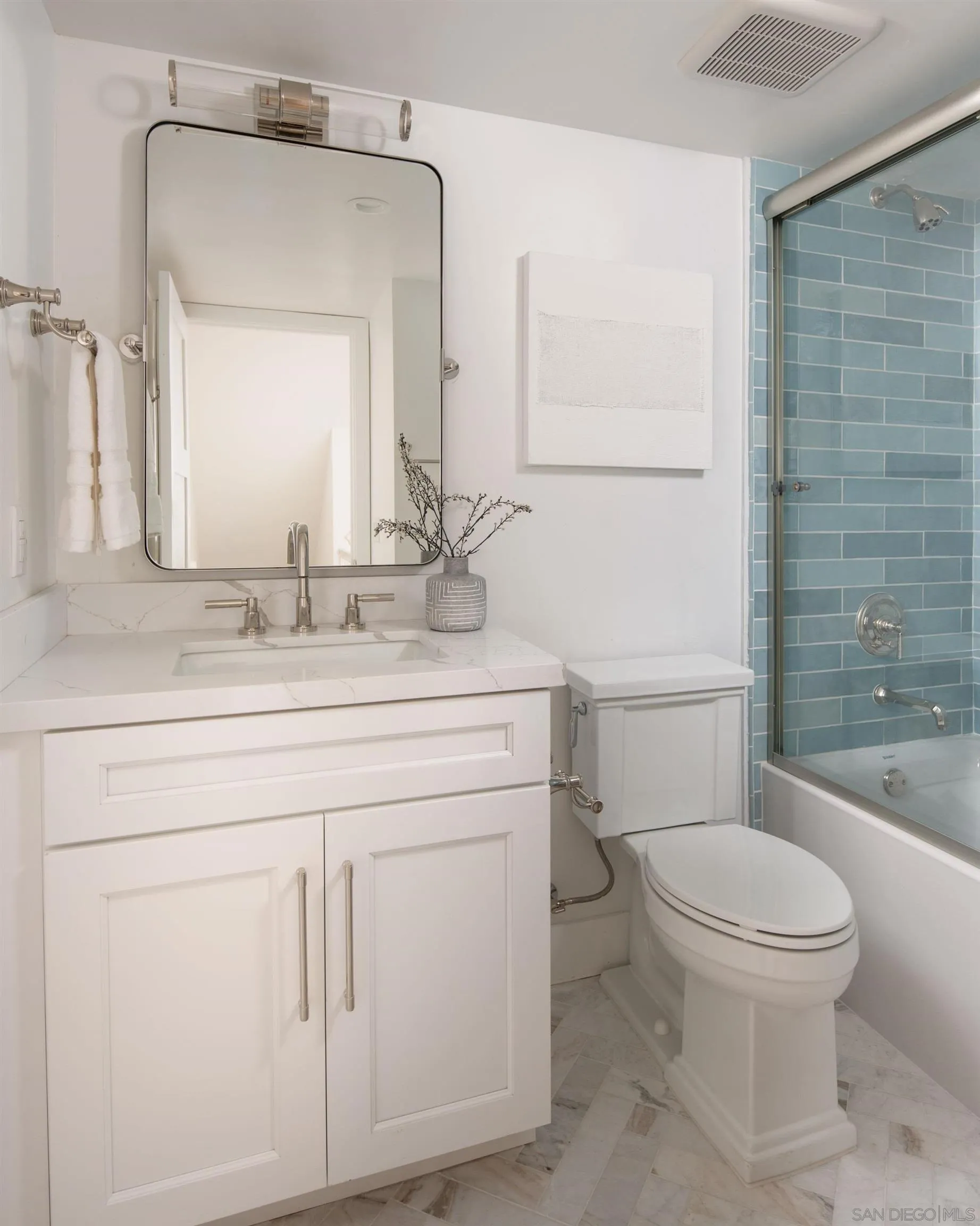 https://cdn.realtyfeed.com/cdn/127/250031815/42de9e01095228a91680c14c6992e5fa.webp