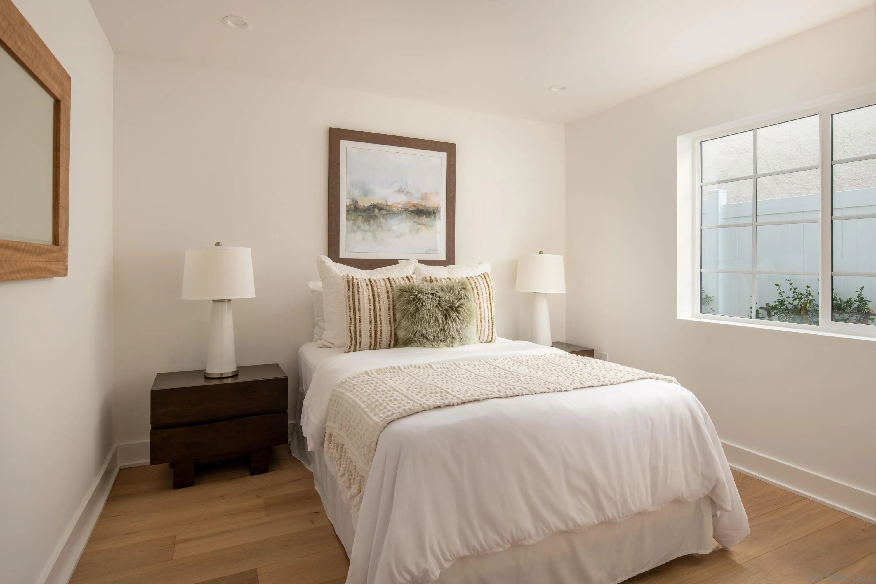 https://cdn.realtyfeed.com/cdn/127/250031815/60e50f399f74559778b025d78d7e369c.webp