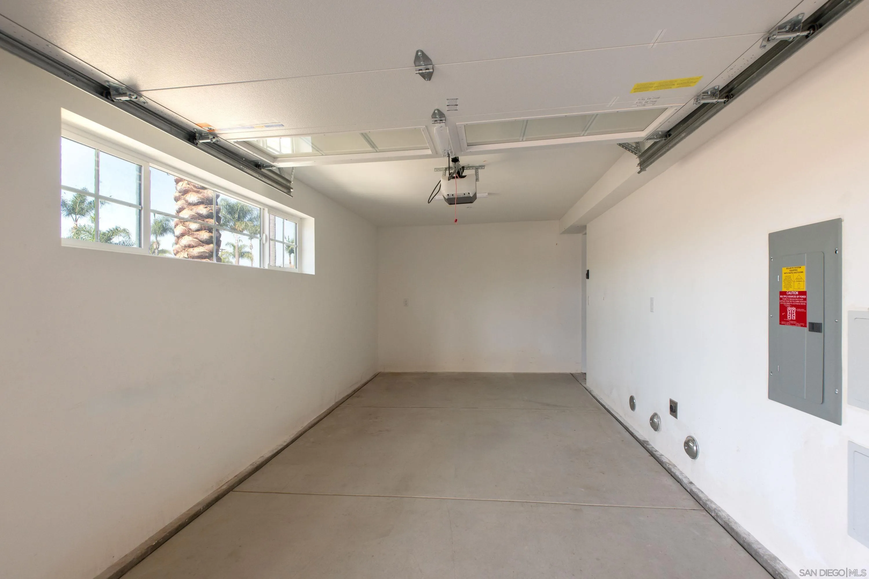 https://cdn.realtyfeed.com/cdn/127/250031815/6ff7edf608116b828c82f54f5200c85a.webp