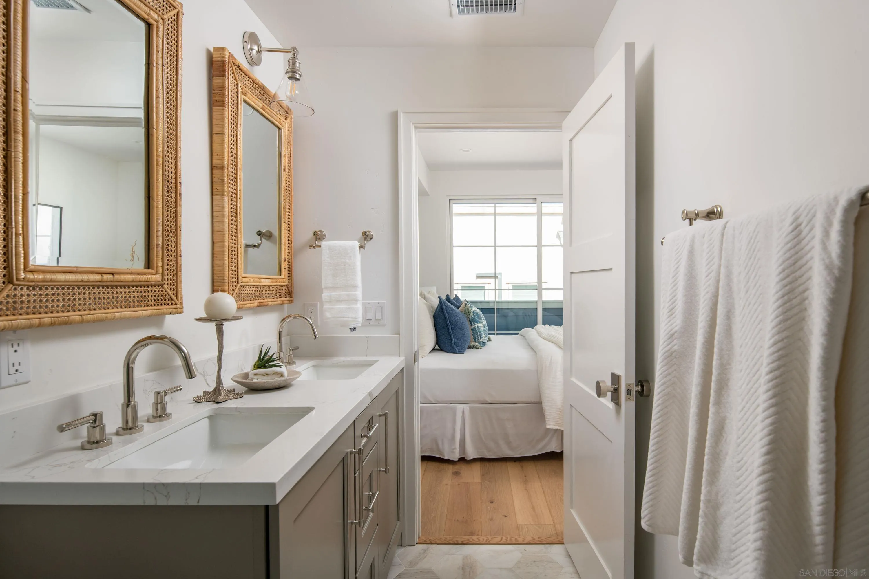 https://cdn.realtyfeed.com/cdn/127/250031815/70f2f15f704ced4d4c4ff35fd6629904.webp