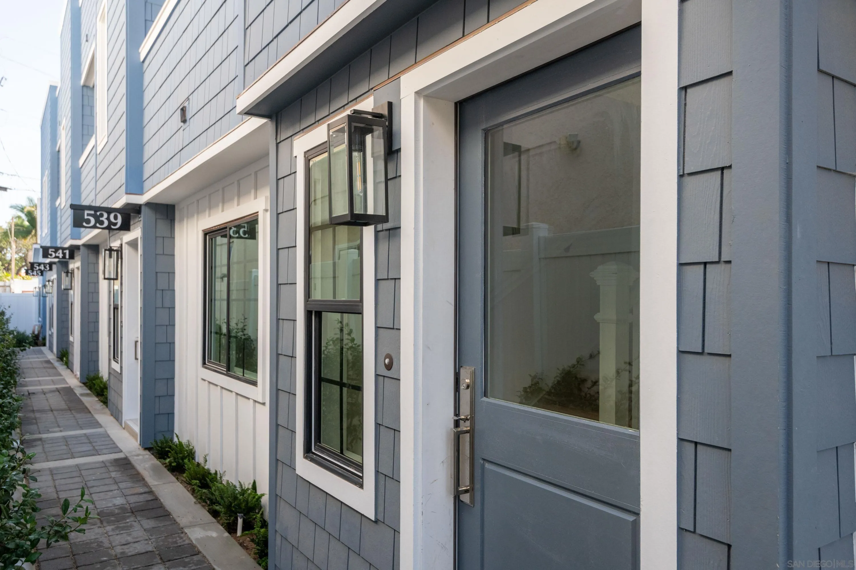 https://cdn.realtyfeed.com/cdn/127/250031815/795ec7fd3bc41effb731f04f8bcfff0f.webp