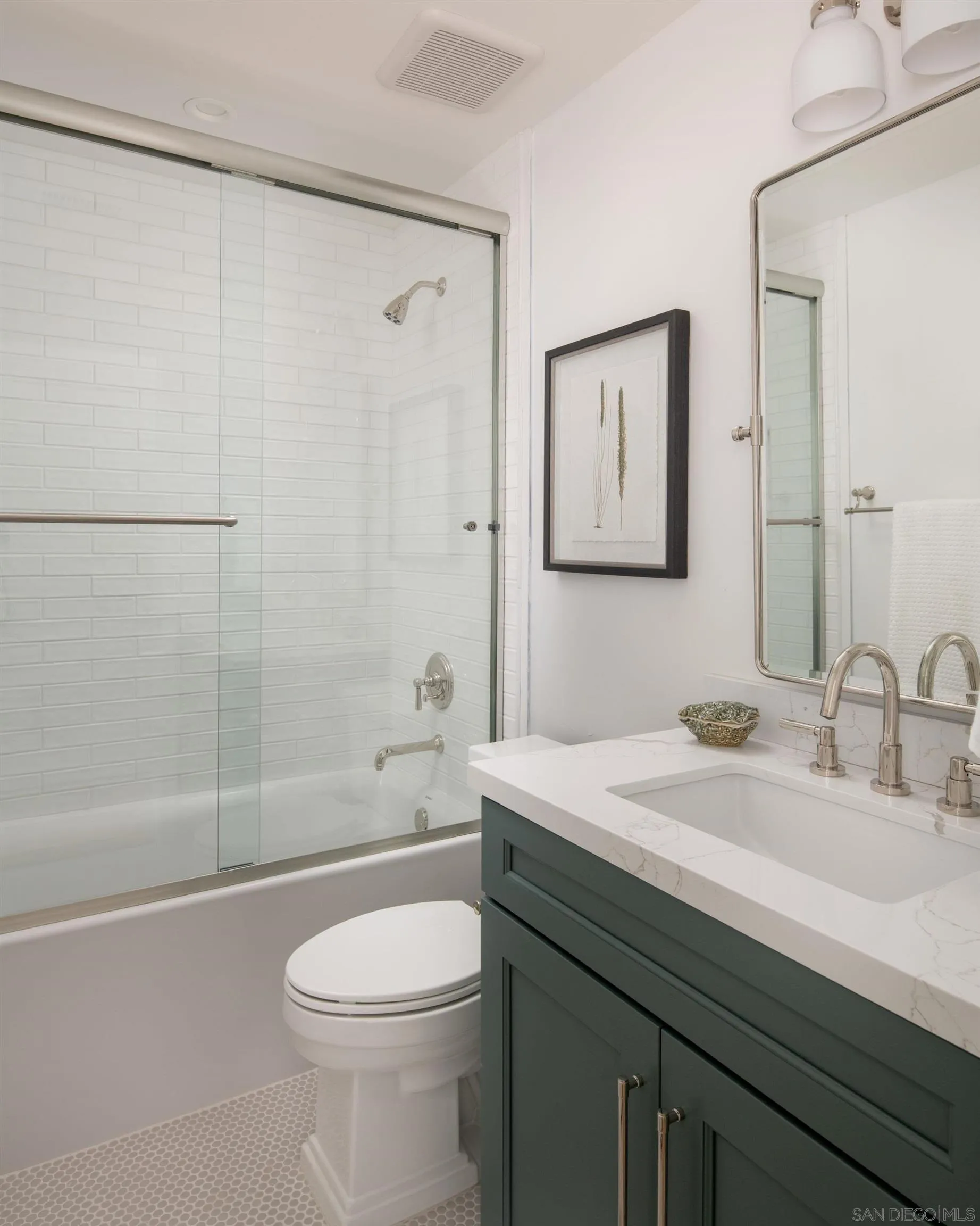 https://cdn.realtyfeed.com/cdn/127/250031815/b9d4a719928f6673b6a5c55af5a7a4f9.webp