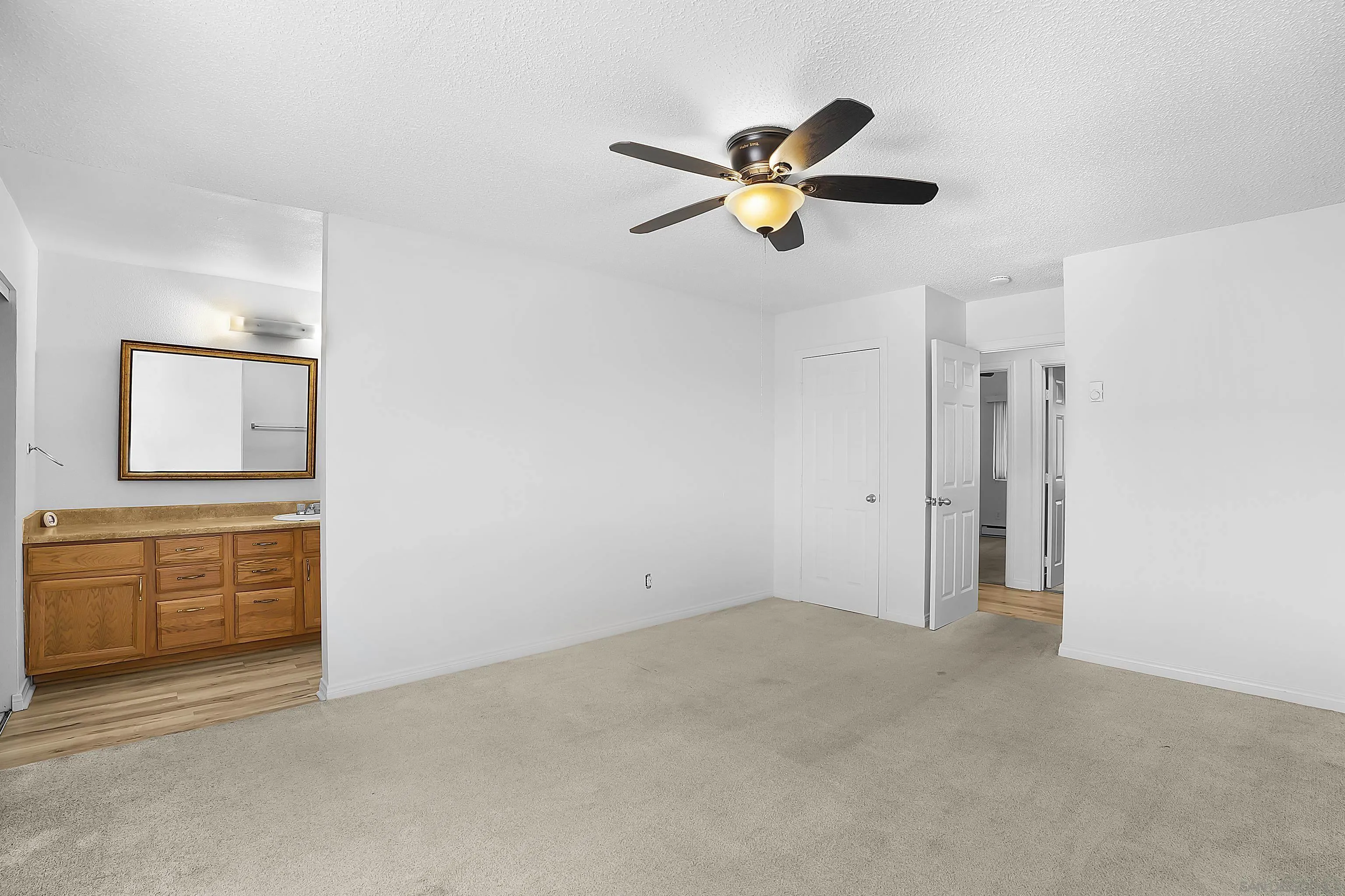 Photo #15: 250031847 Listing: Photo #15