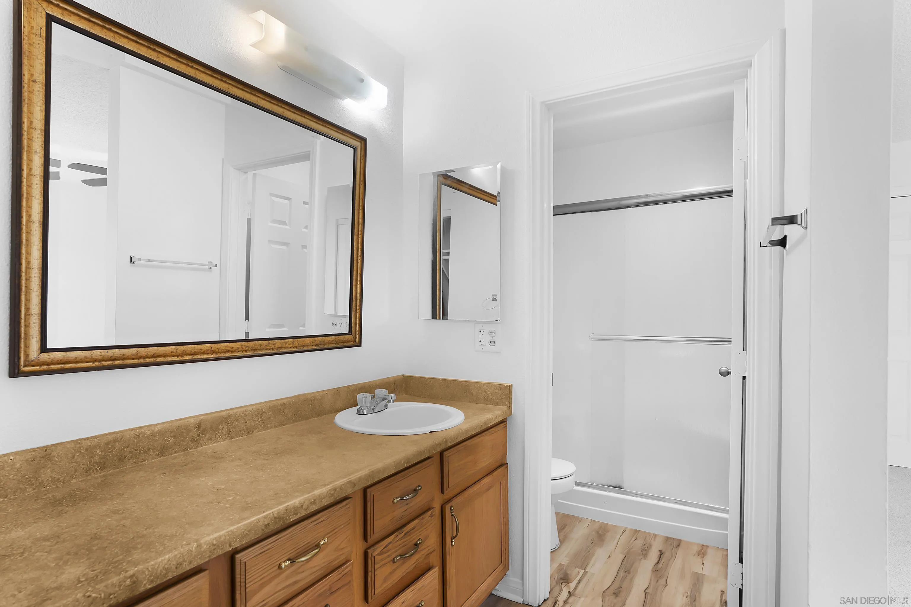 Photo #16: 250031847 Listing: Photo #16
