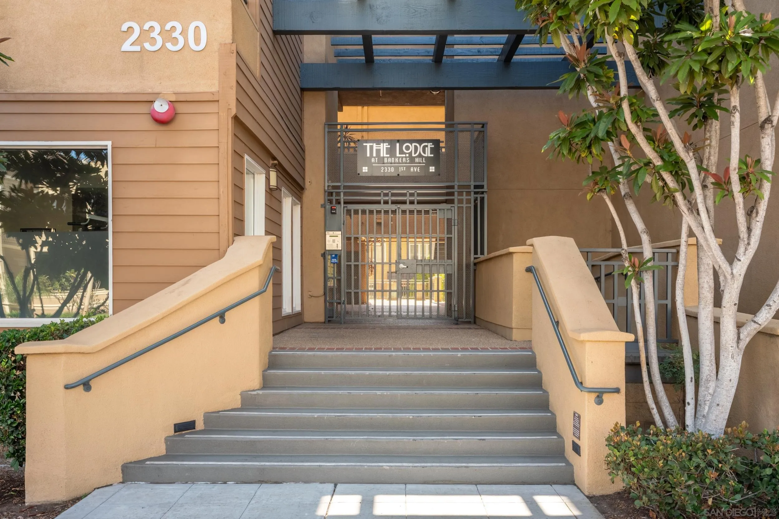 Photo #3: 250031852 Listing 