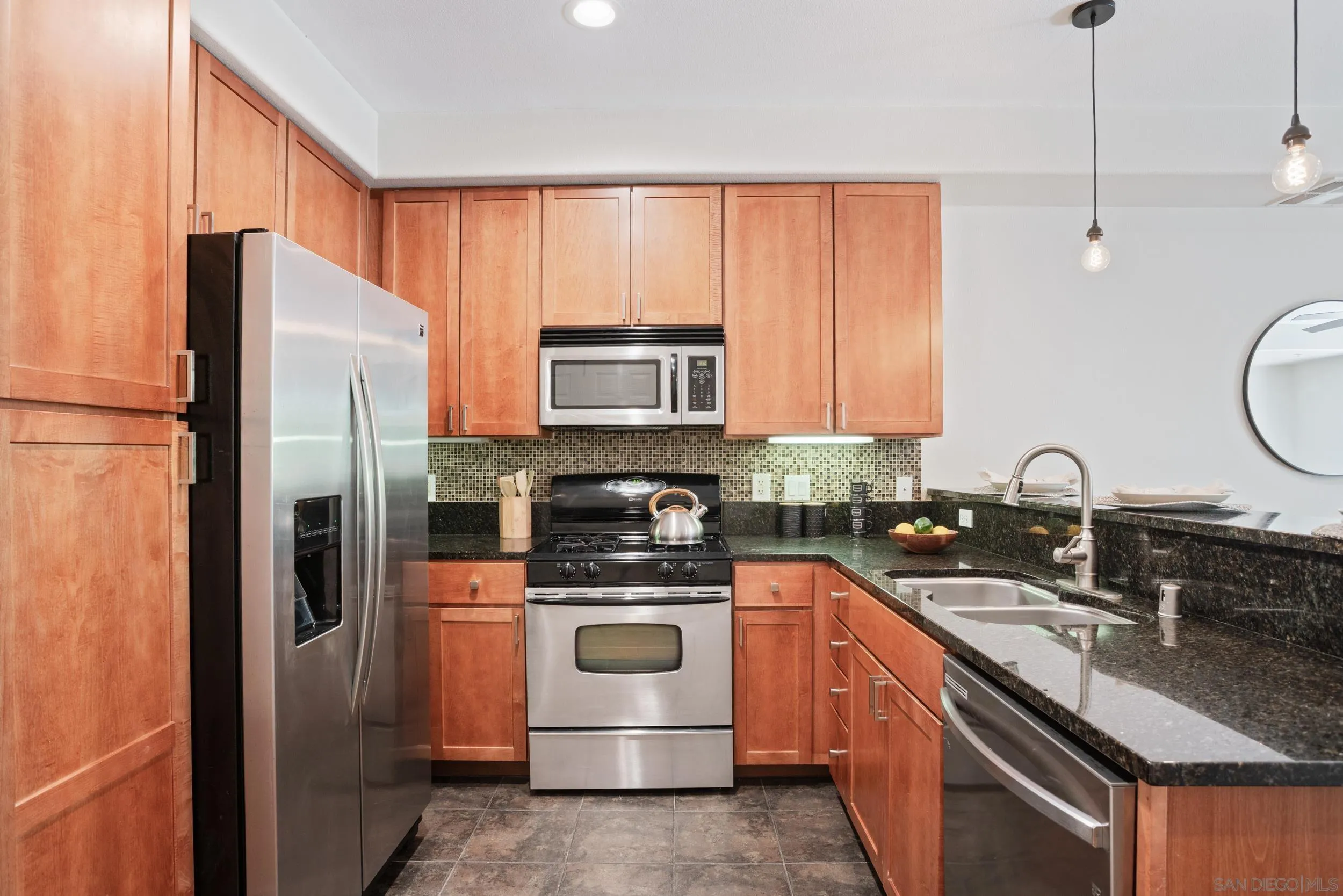Photo #13: 250031852 Listing: Photo #13