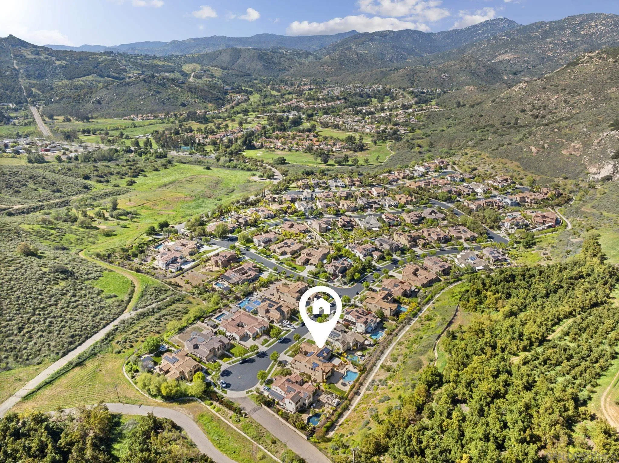 https://cdn.realtyfeed.com/cdn/127/250031872/92f3051006992055f53b45f94d3dee47.webp