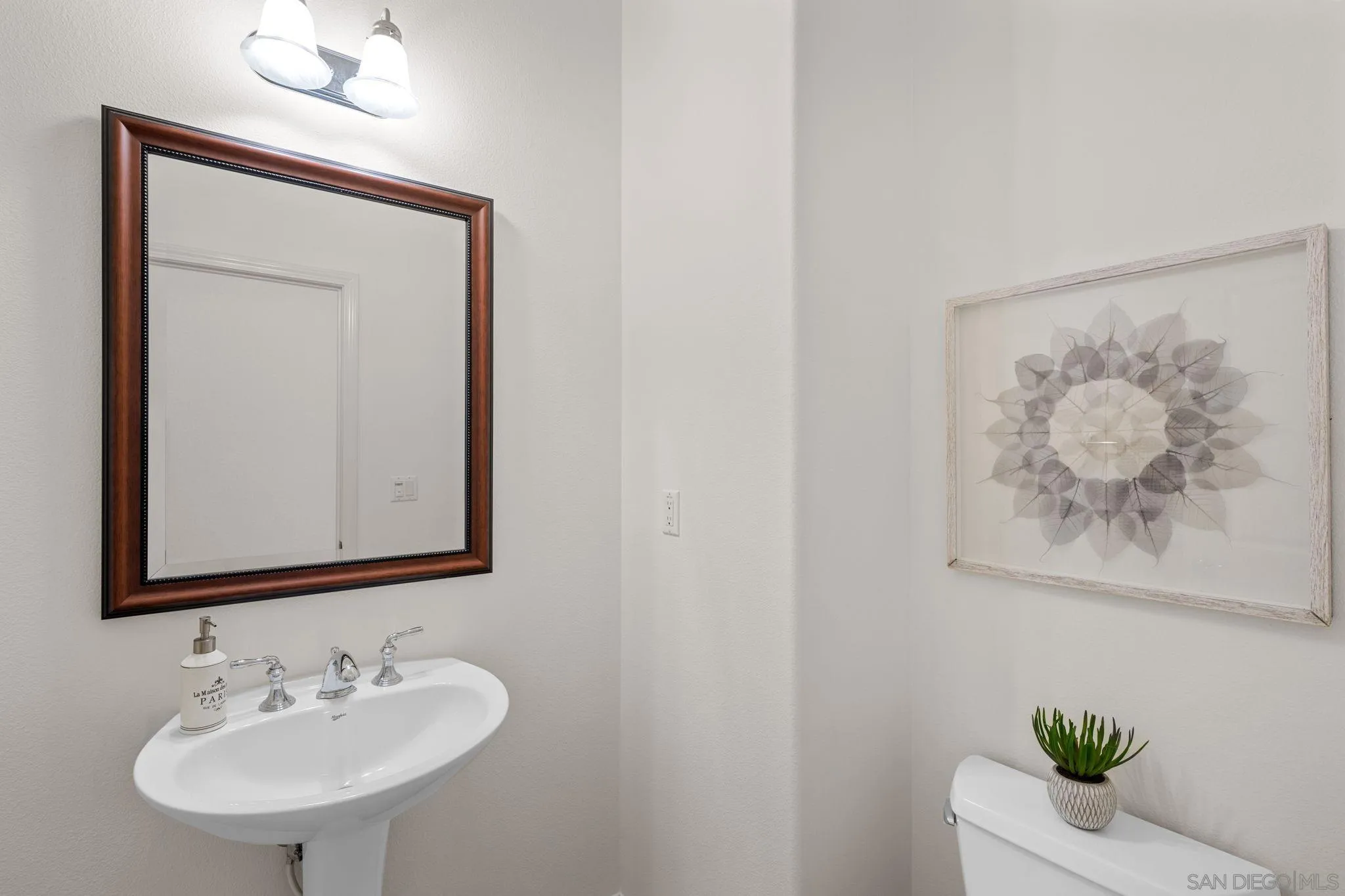 https://cdn.realtyfeed.com/cdn/127/250031872/a3c36e66a2beb8354398fd2d86d6c3d4.webp