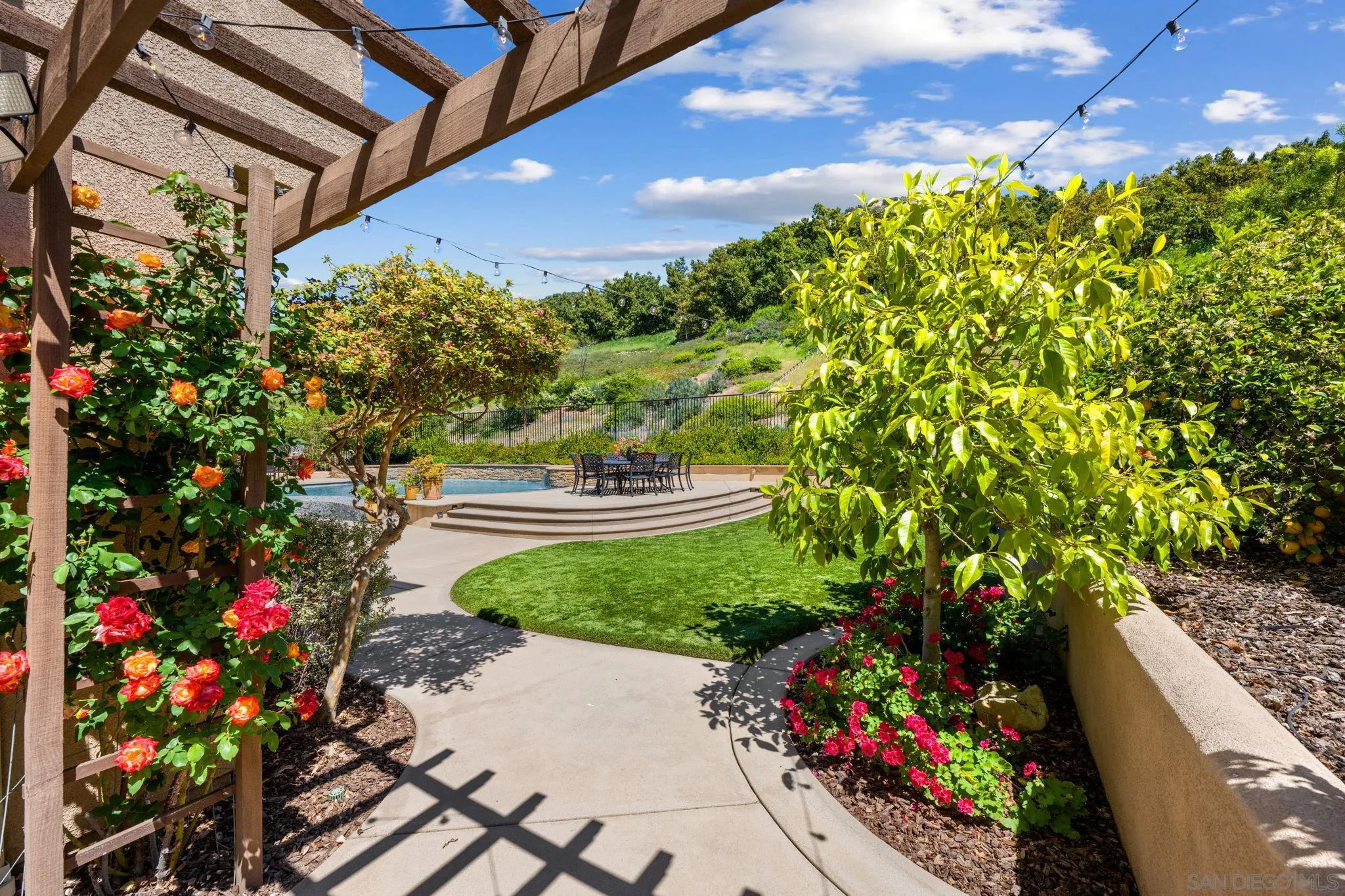 https://cdn.realtyfeed.com/cdn/127/250031872/b055721cf43419033103f628d1852e8c.webp