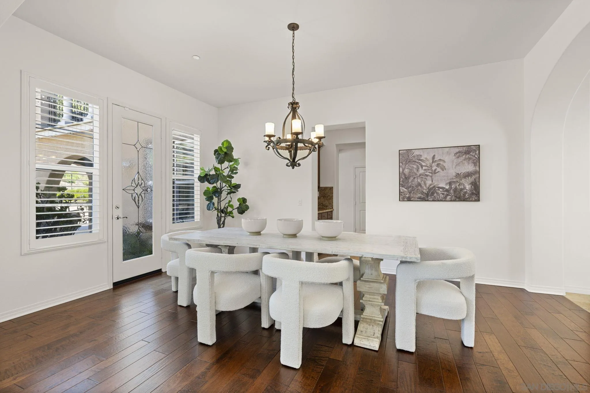 https://cdn.realtyfeed.com/cdn/127/250031872/d9b5b314ae4c1ccb593b7e01ec263e51.webp