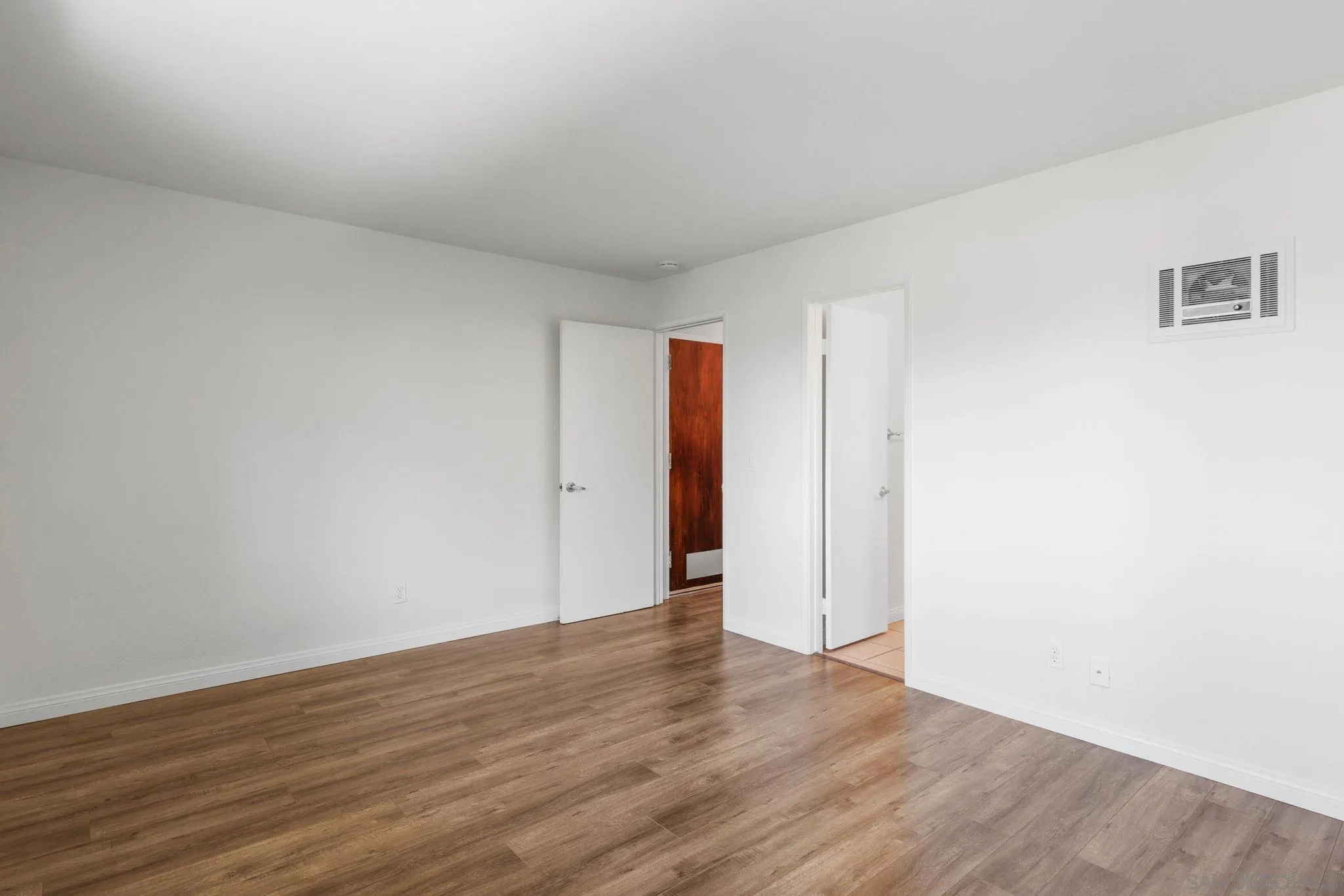 Photo #12: 250031875 Listing: Photo #12